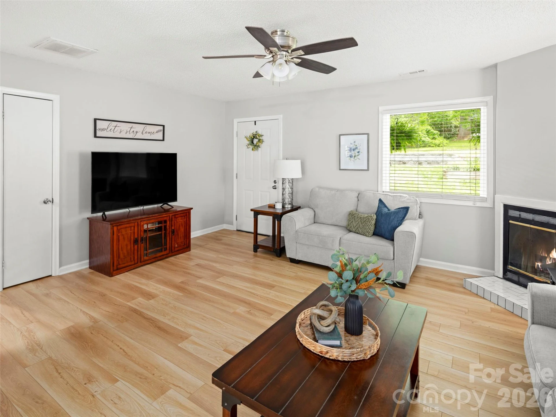 224 Clover Drive - Photo 5