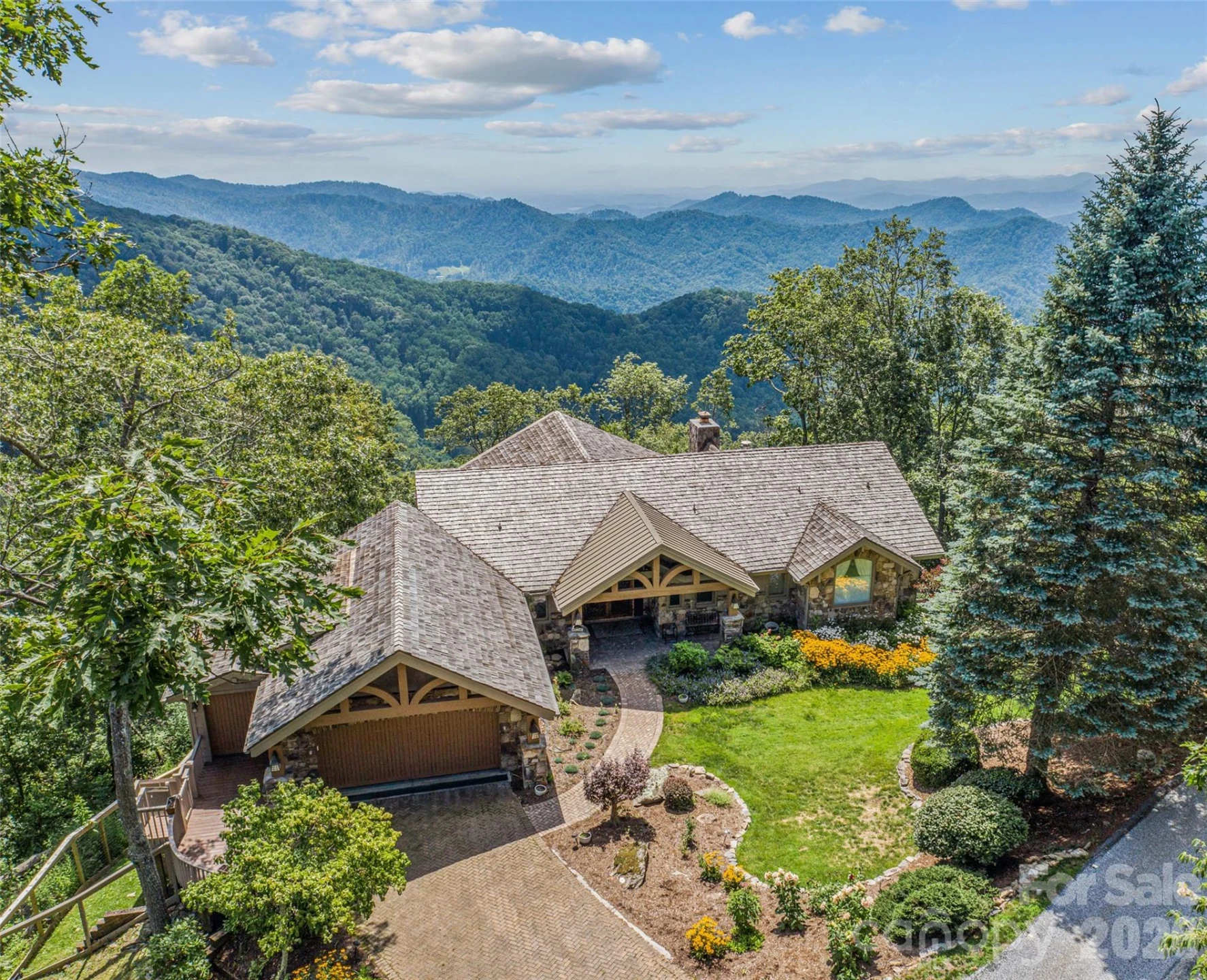 218 Slickrock Road - Photo 2
