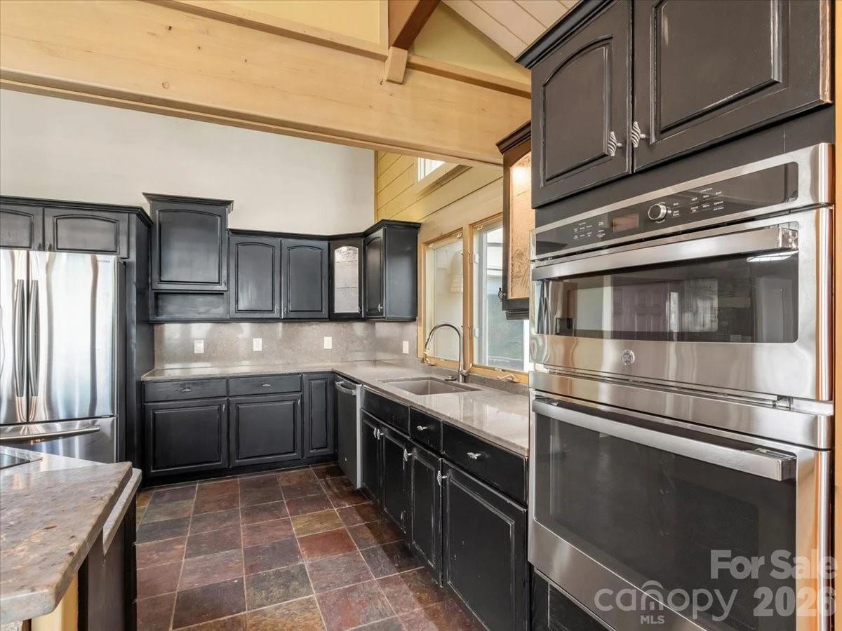 218 Slickrock Road - Photo 16
