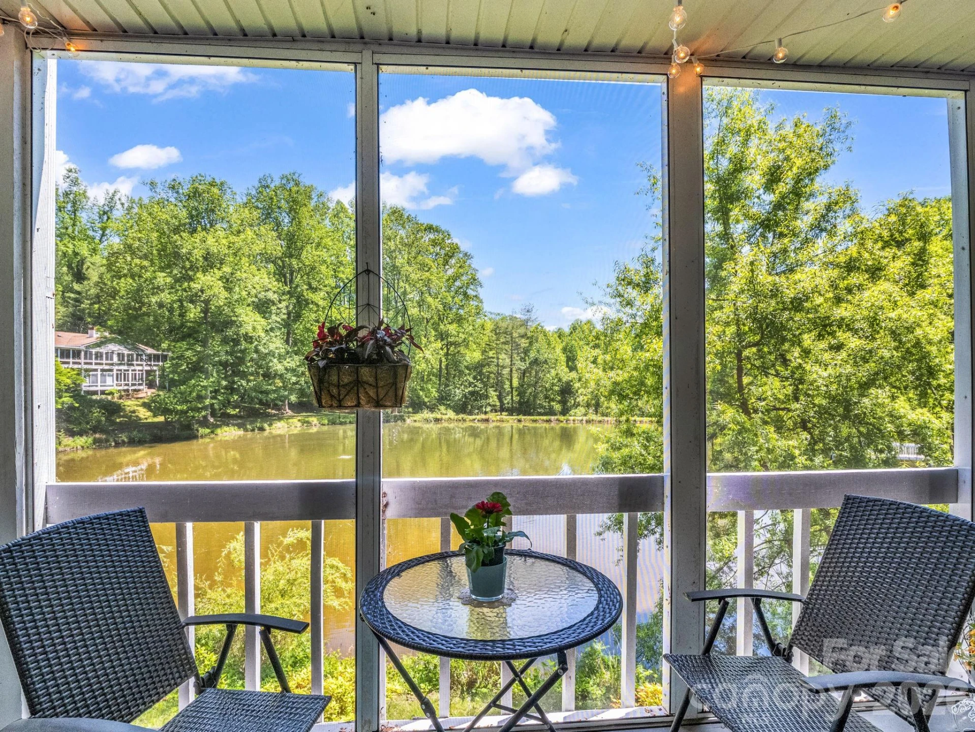 68 Lakeview Court - Photo 2