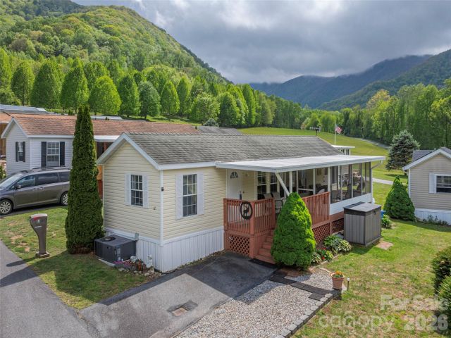 11 Valentine Drive, Maggie Valley, NC, 28751