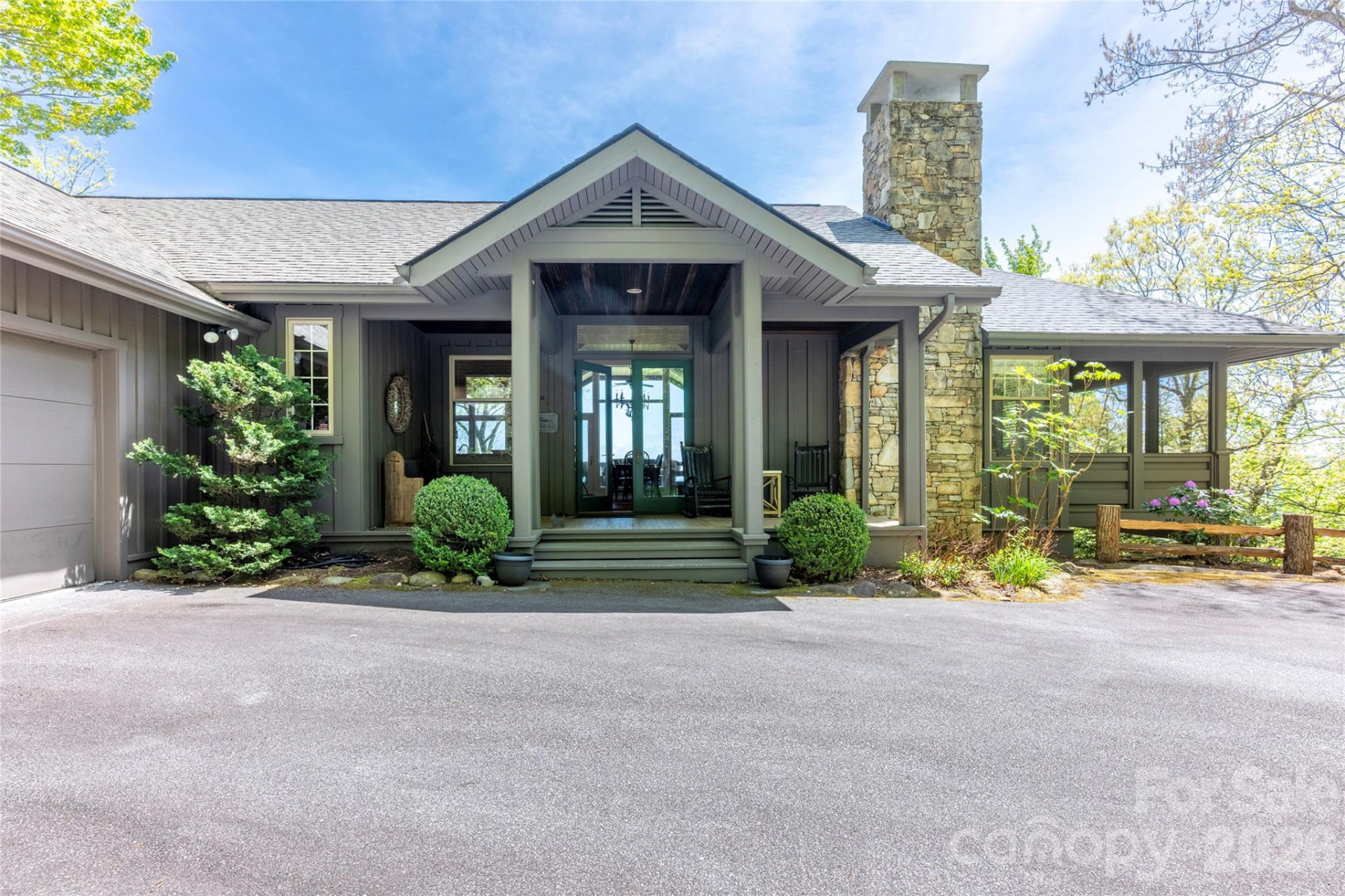 562 Panther Ridge Road - Photo 2