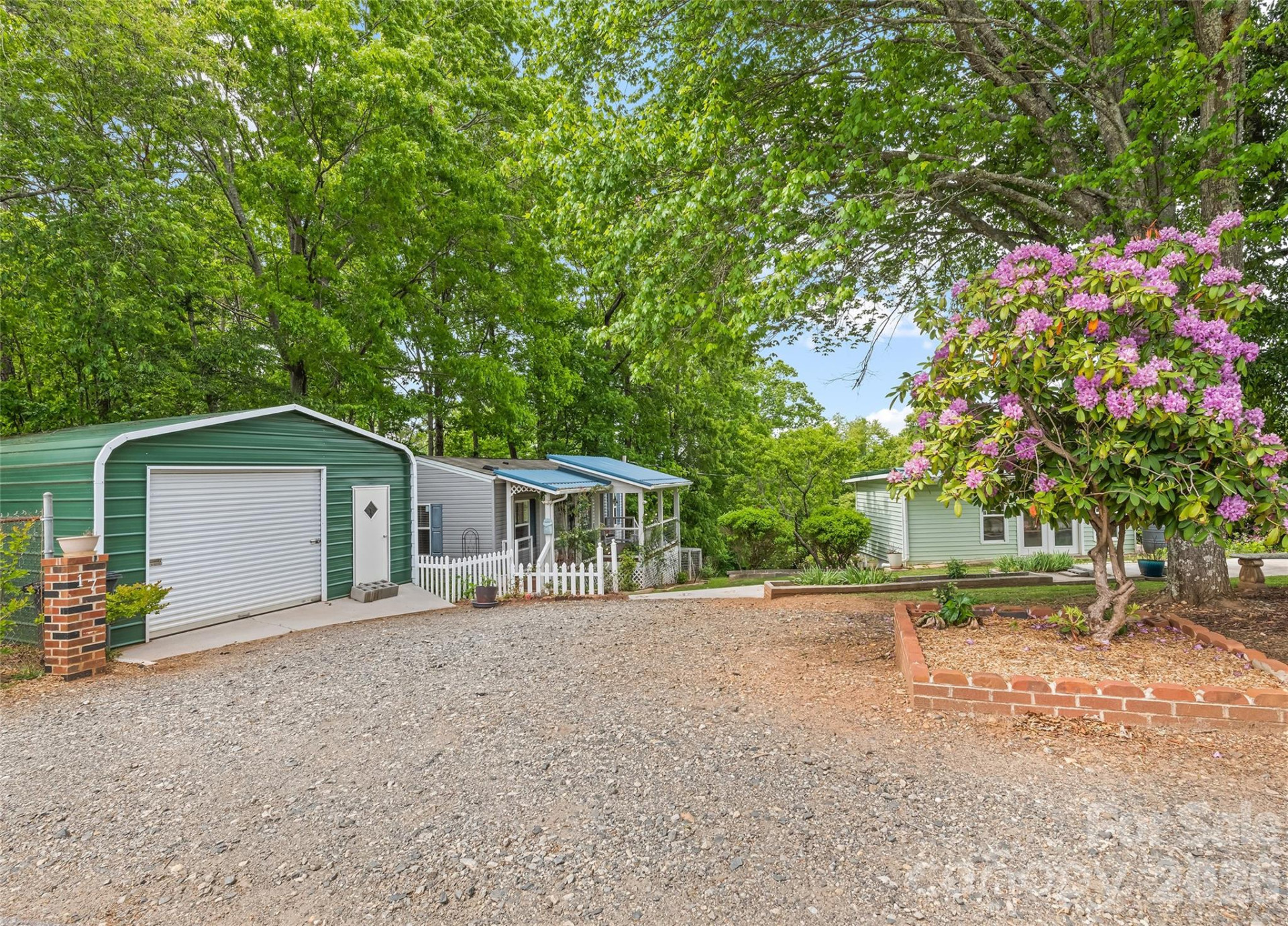 17 King Drive - Photo 23