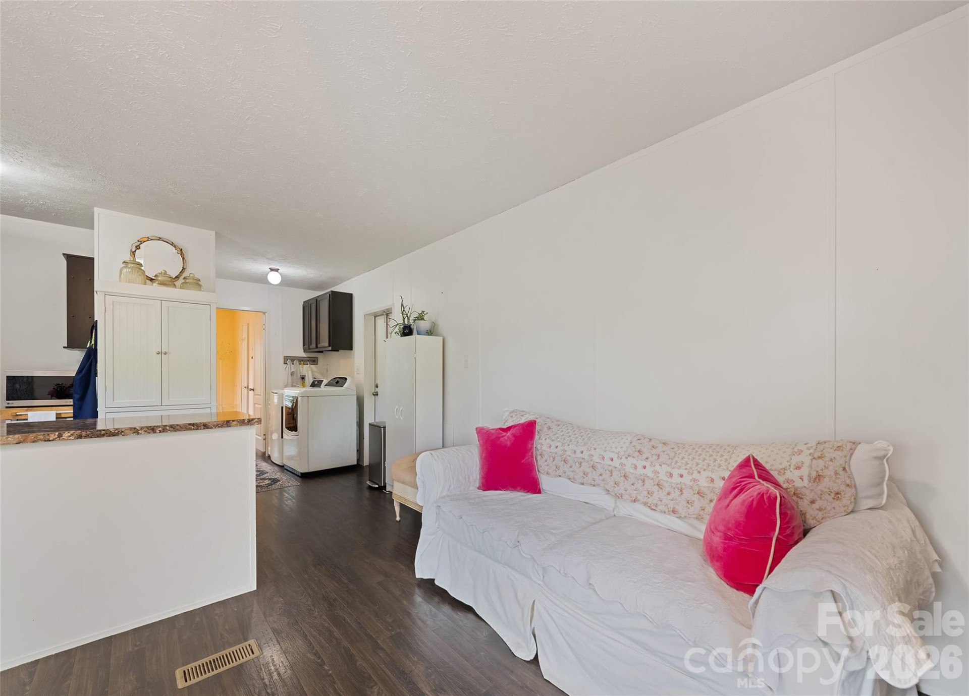 17 King Drive - Photo 4