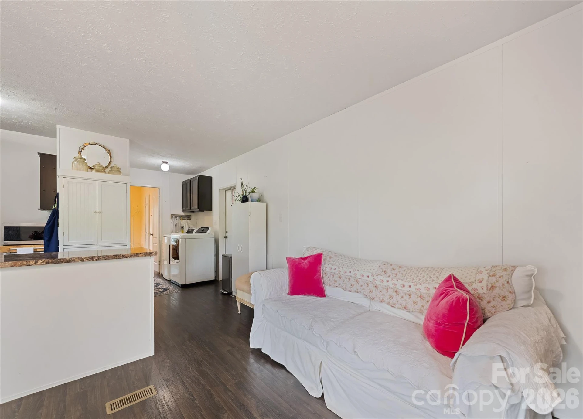 17 King Drive - Photo 4
