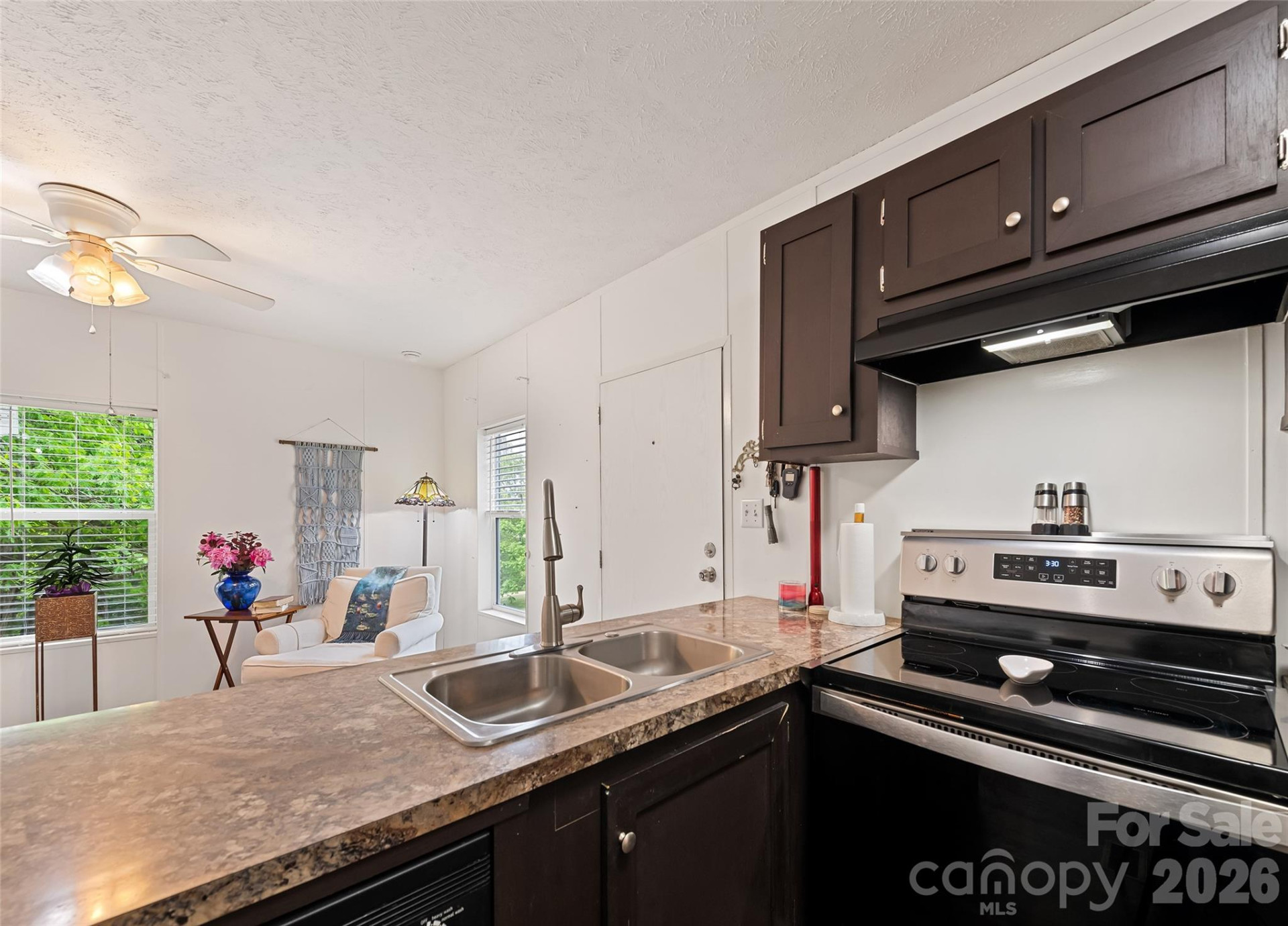 17 King Drive - Photo 9