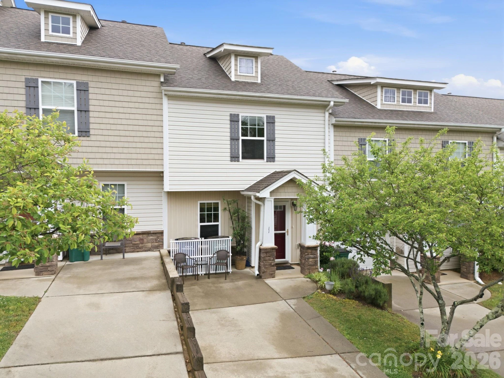 11 Athena Avenue - Photo 2
