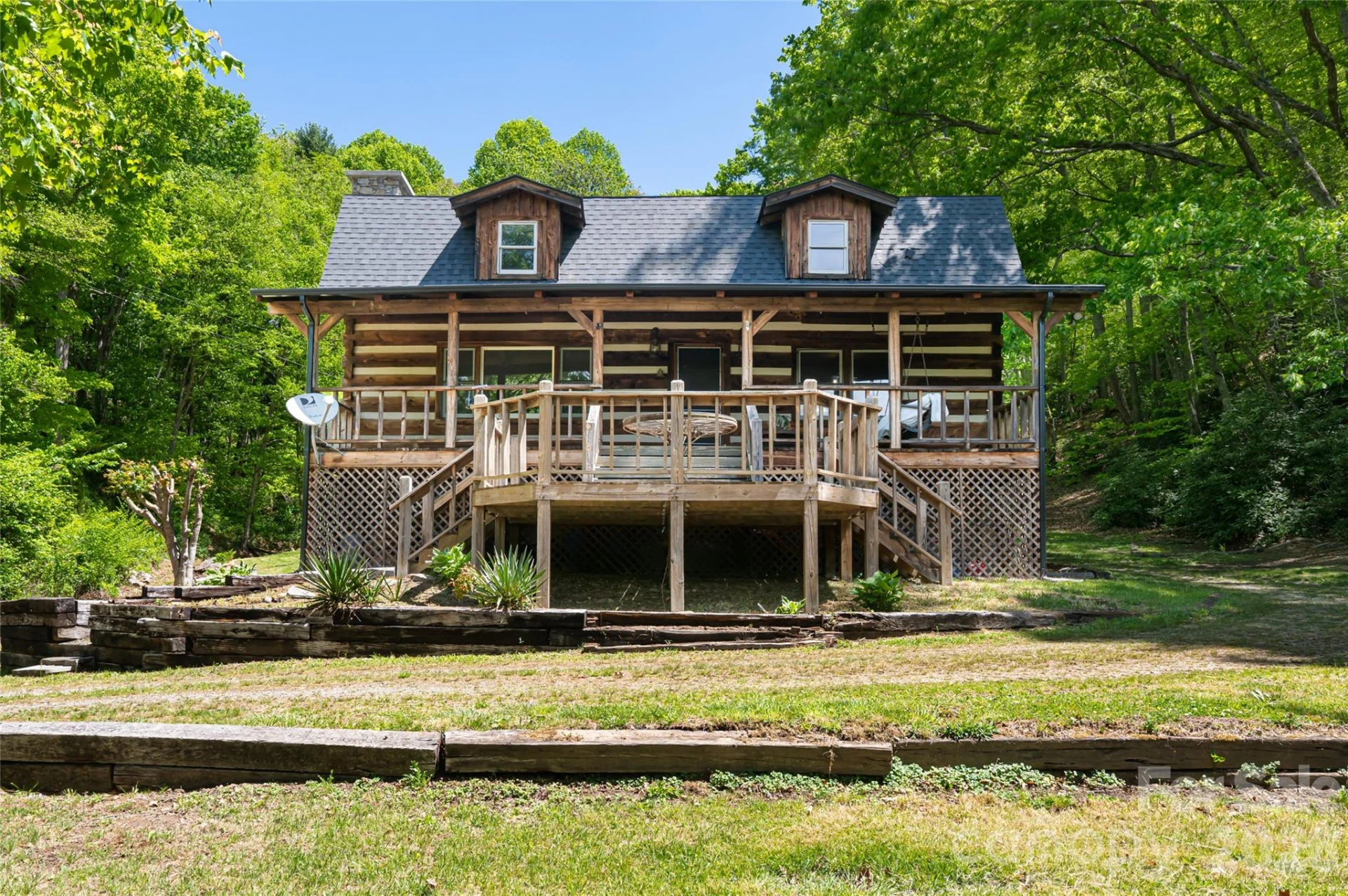 224 Seasons Drive - Photo 2