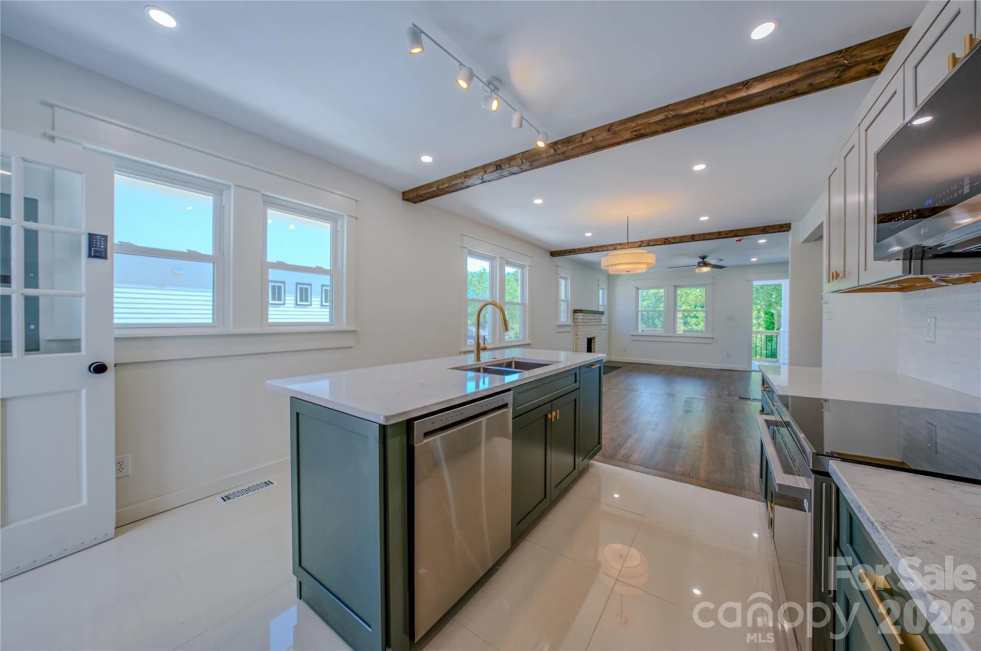 26 Henrietta Street - Photo 2