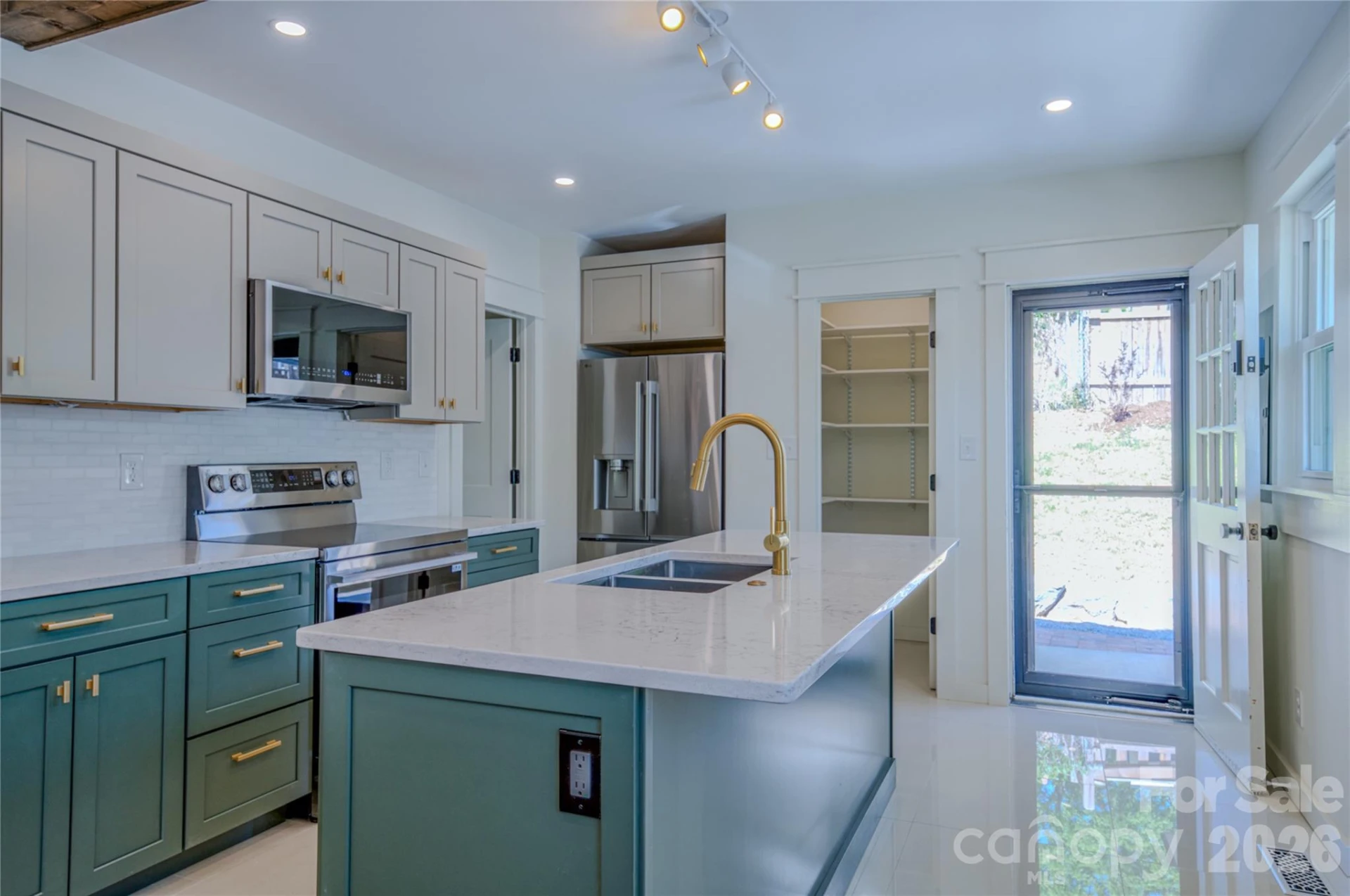 26 Henrietta Street - Photo 4