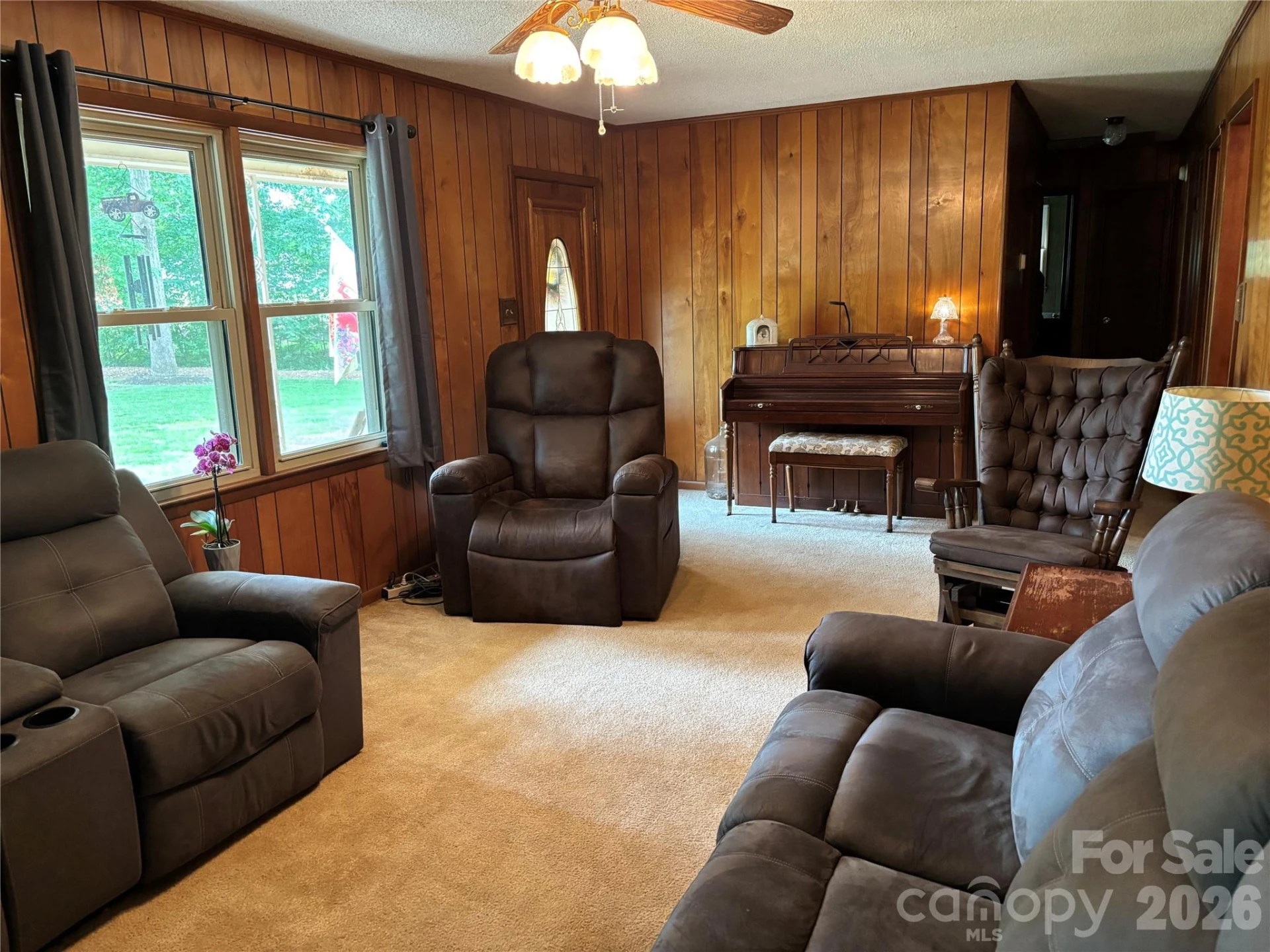 74 Miranda Drive - Photo 15