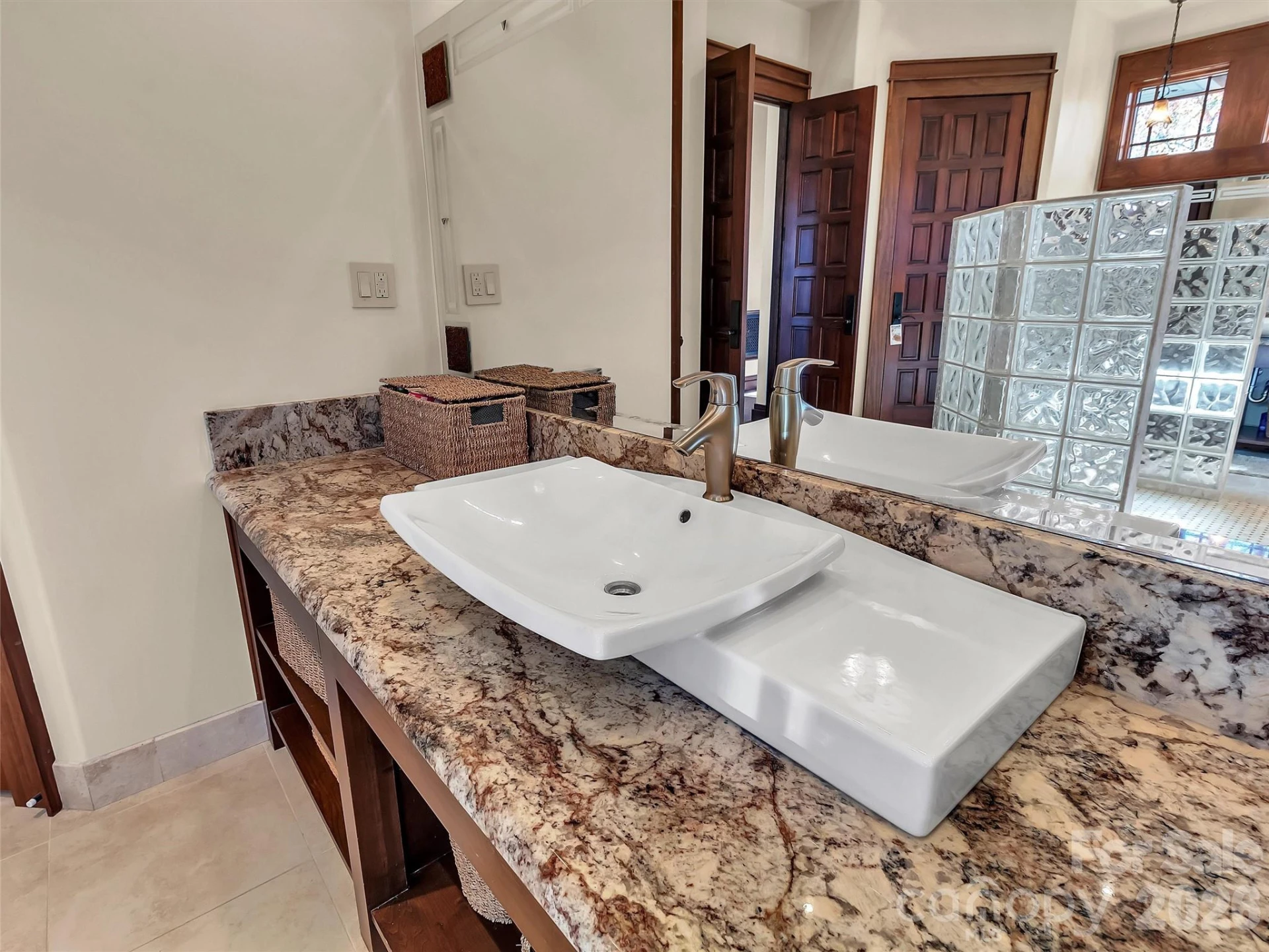 93 Lombard Street - Photo 31