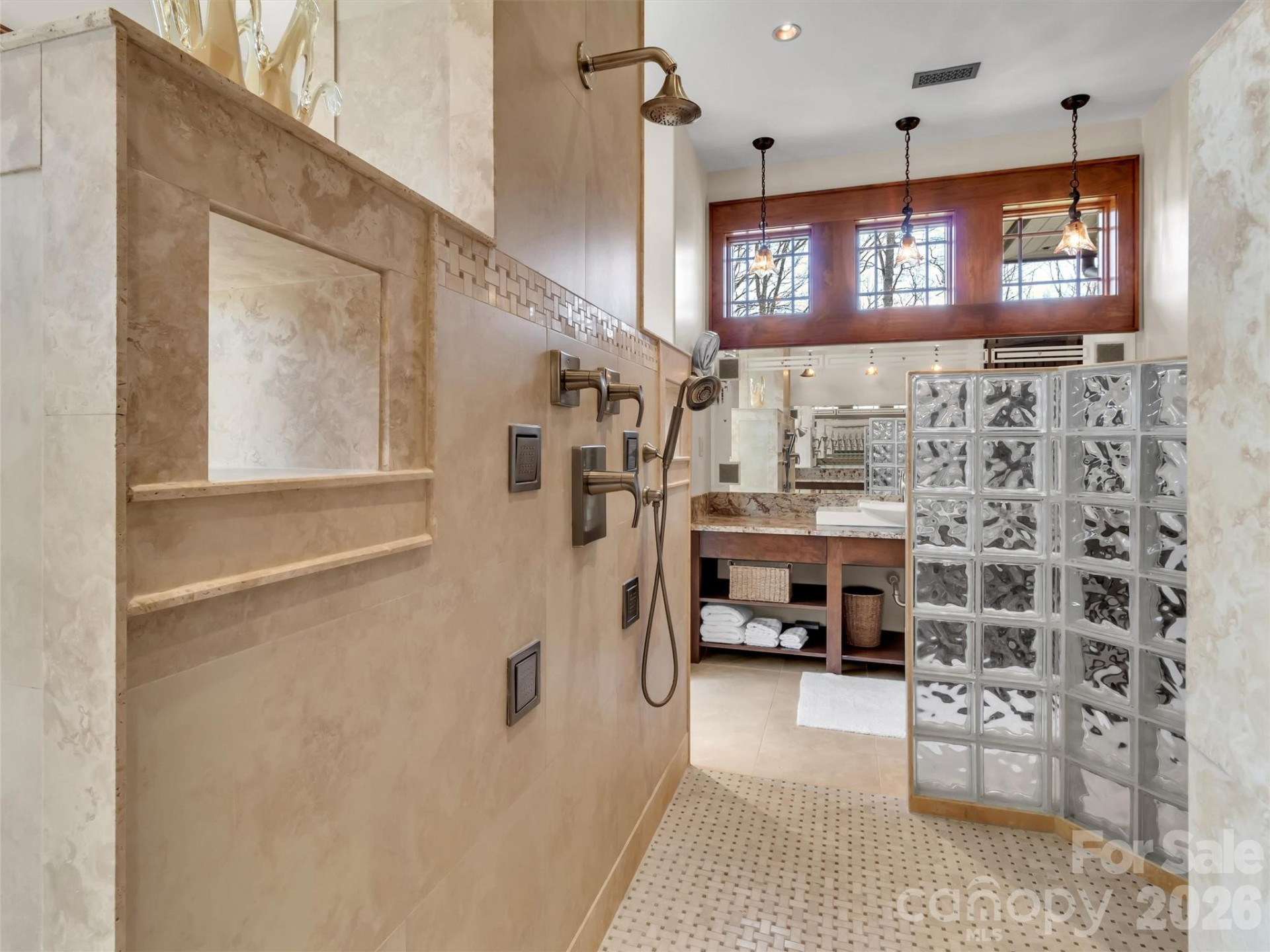 93 Lombard Street - Photo 33