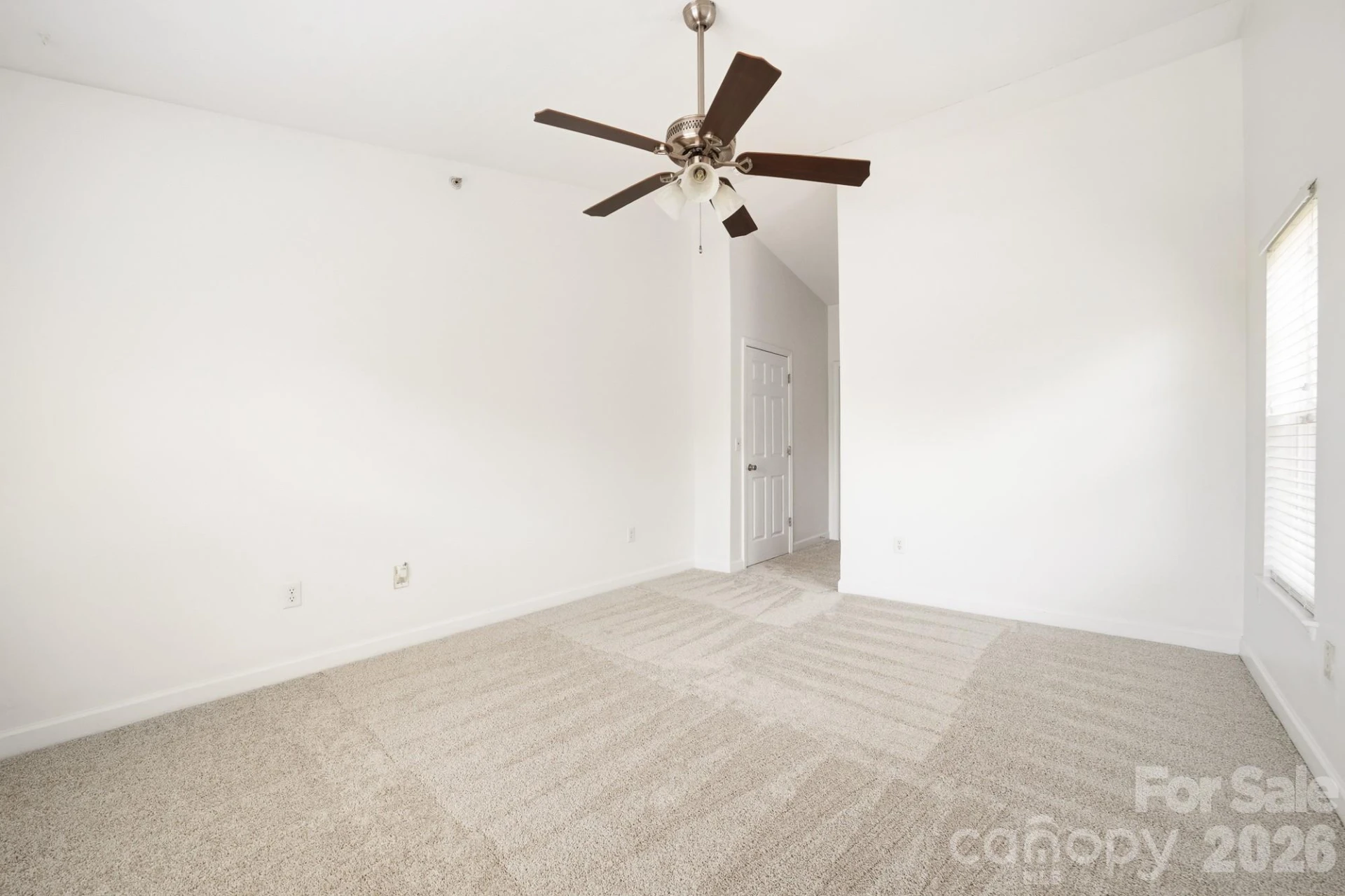 9976 Hyde Glen Court - Photo 18