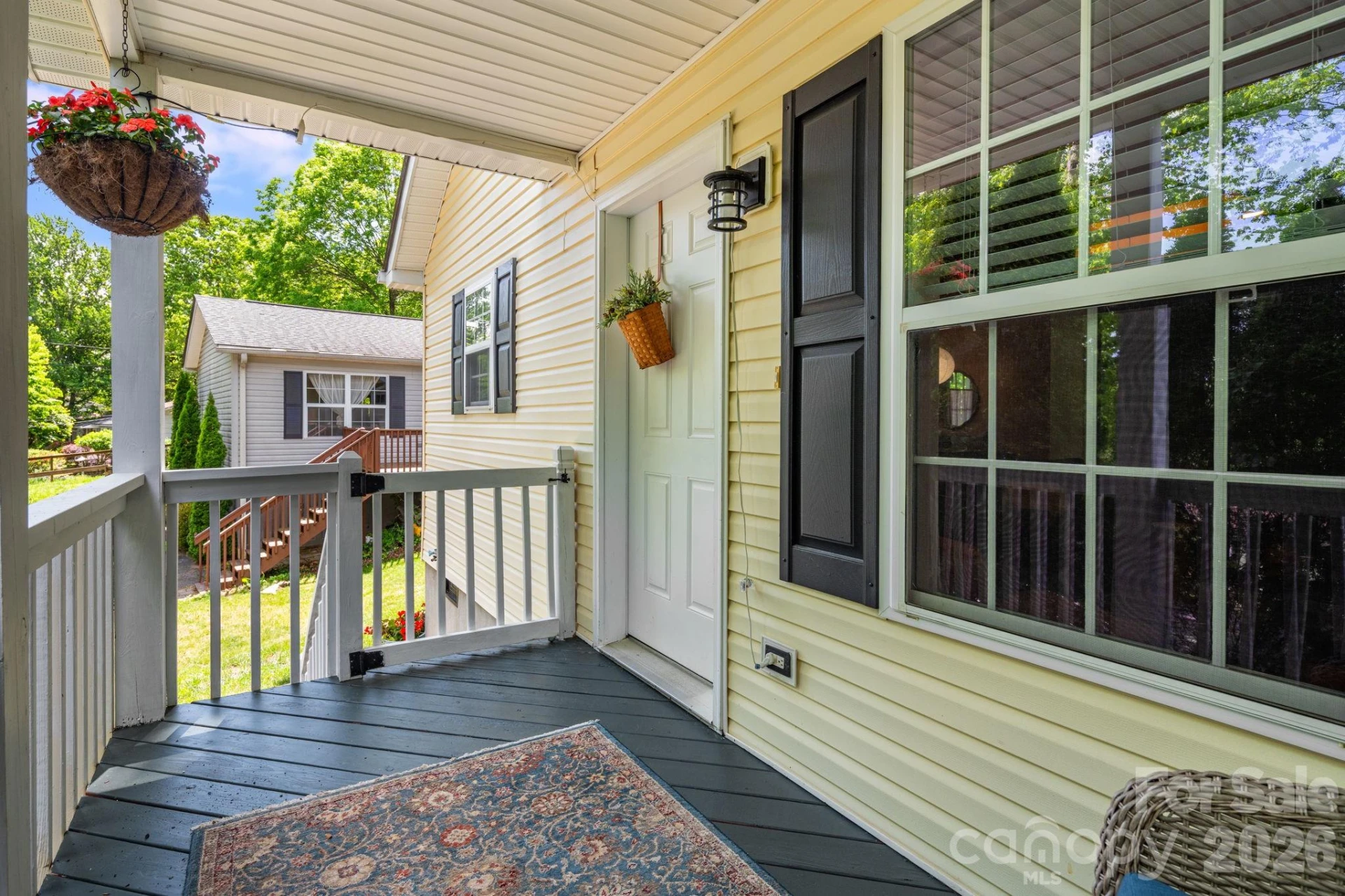 112 Shadowlawn Drive - Photo 3