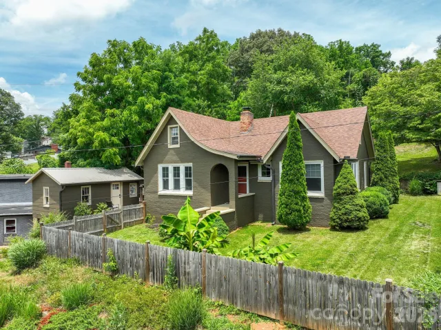 385 Pisgah Drive, Canton, NC, 28716