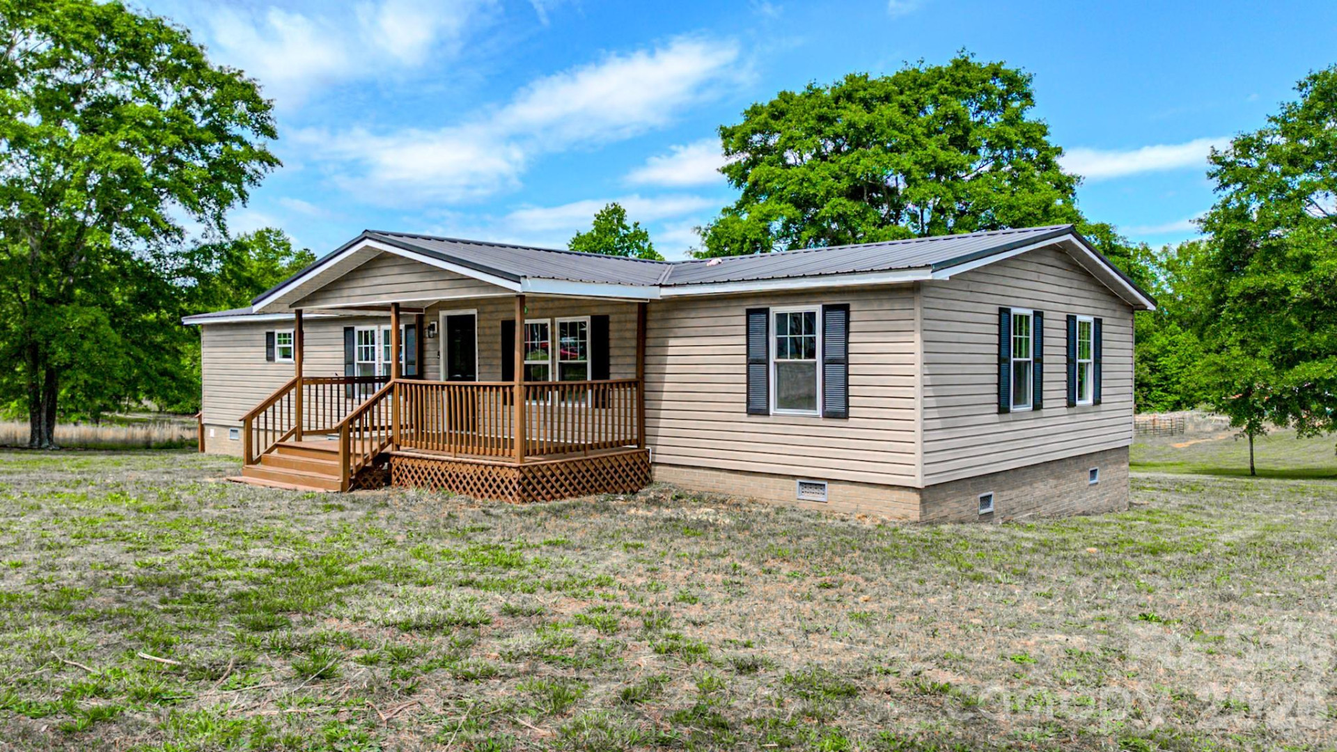 238 Phillips Drive - Photo 2