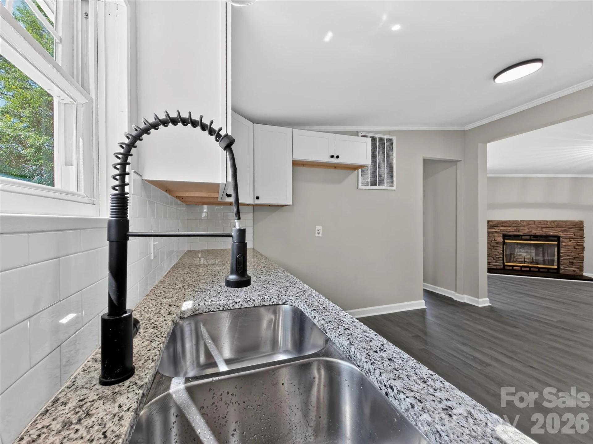 238 Phillips Drive - Photo 5