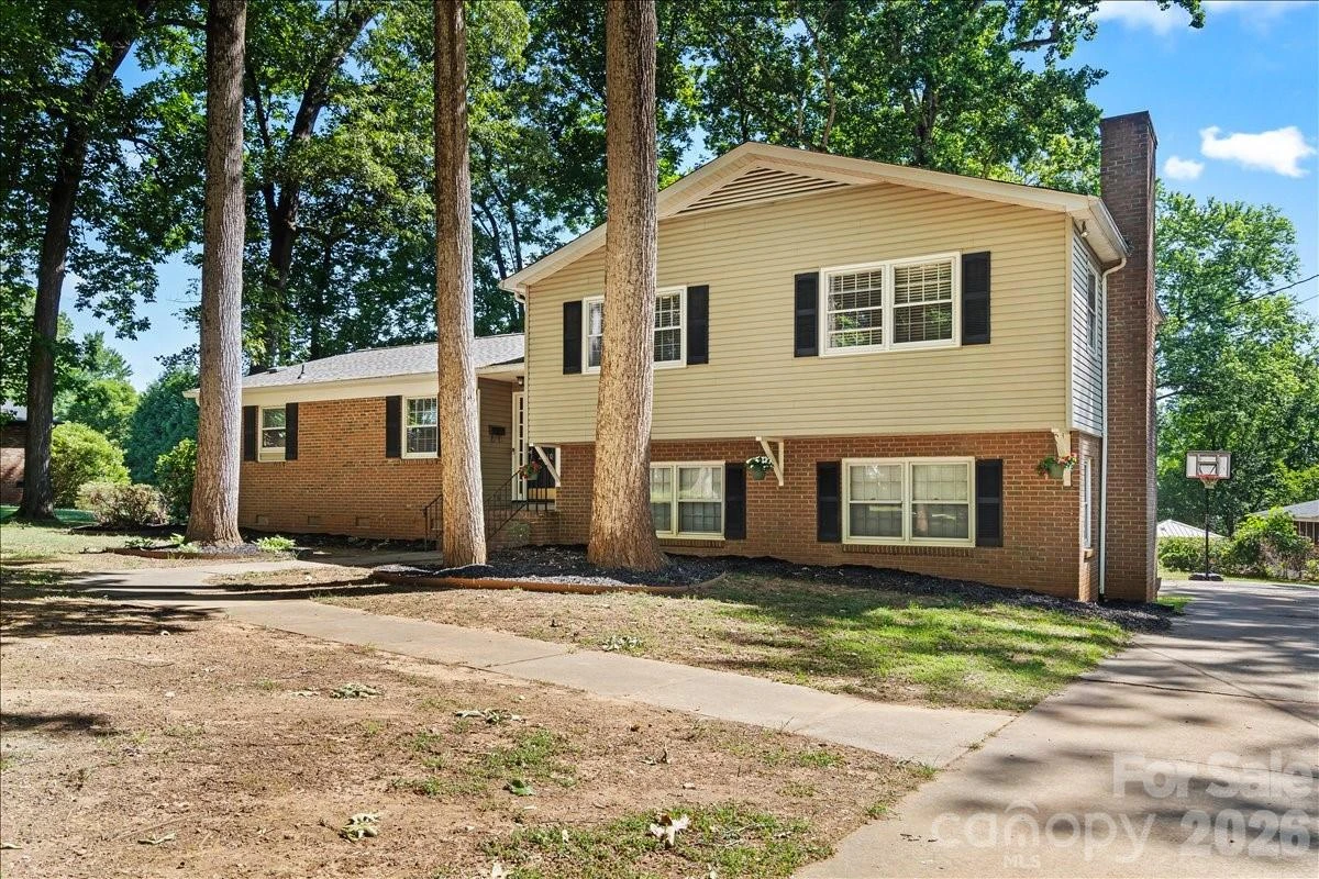 2010 Saratoga Drive #5