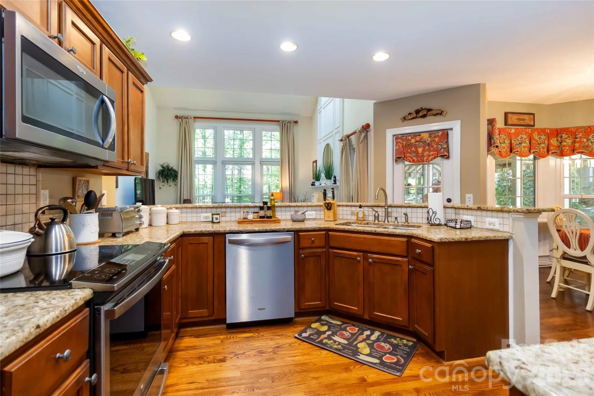 6210 Maple Cove Lane - Photo 14