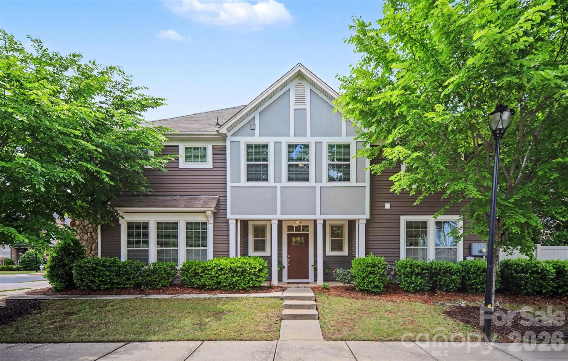 1029 Archibald Avenue - Photo 2