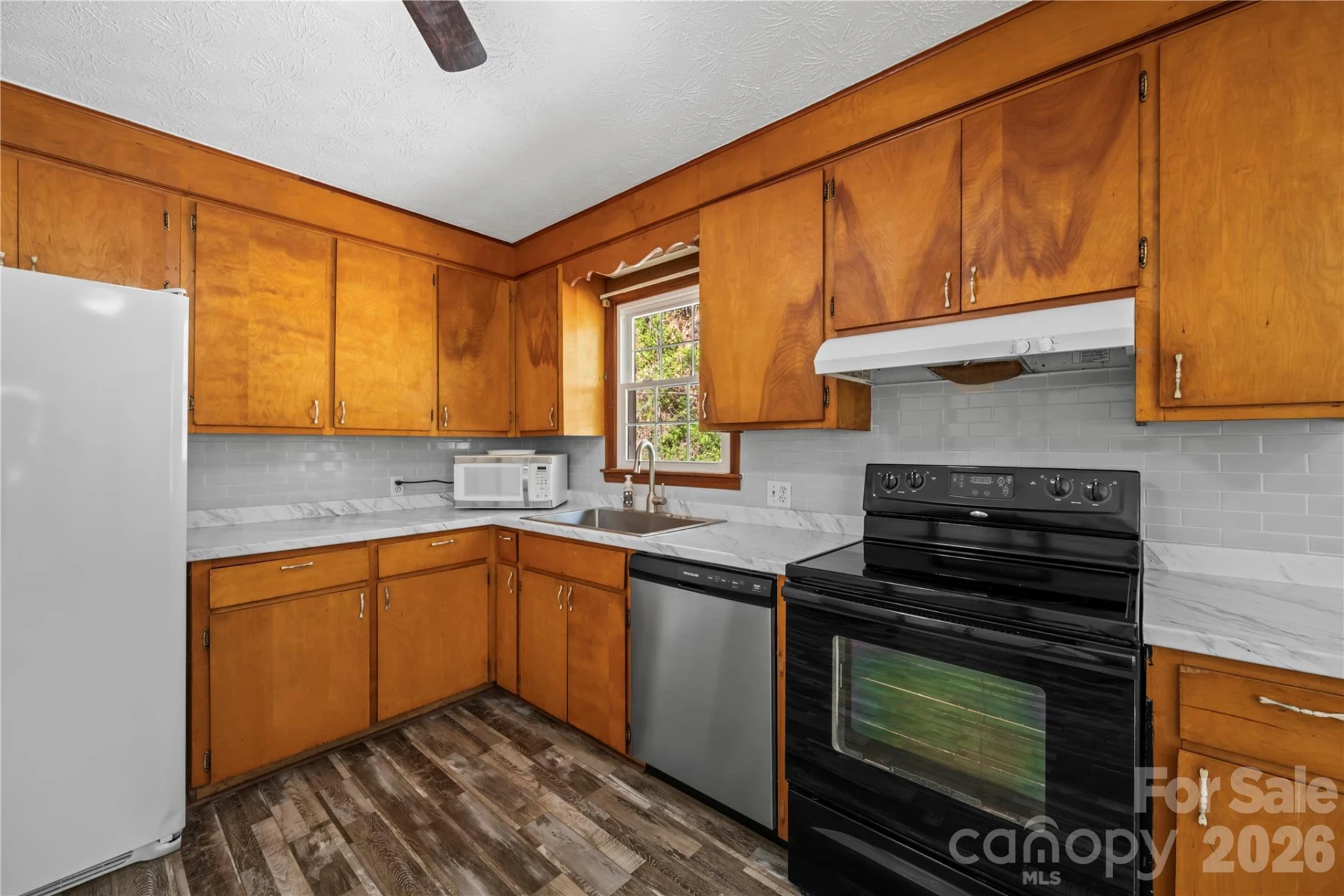 121 Dale Earnhardt Drive - Photo 10