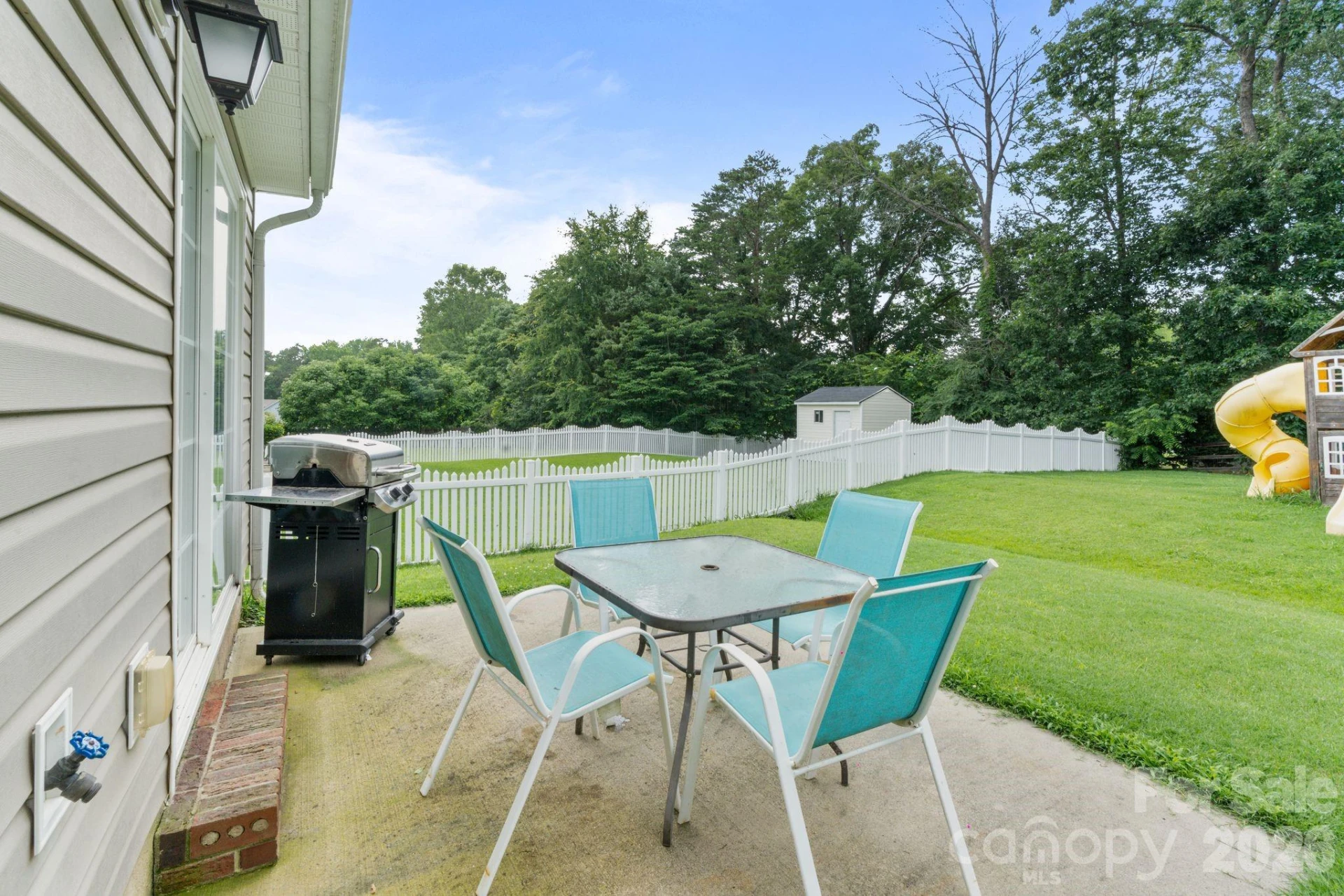 406 Courtland Court - Photo 23