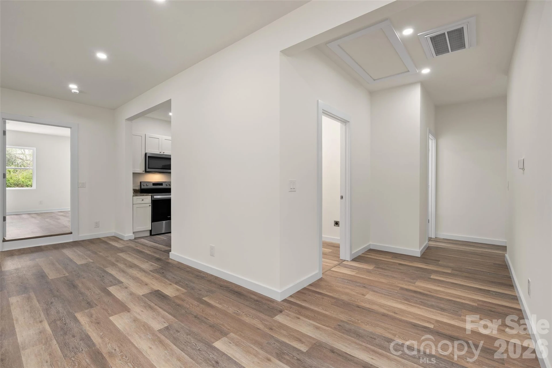 22 Ilyas Way - Photo 11