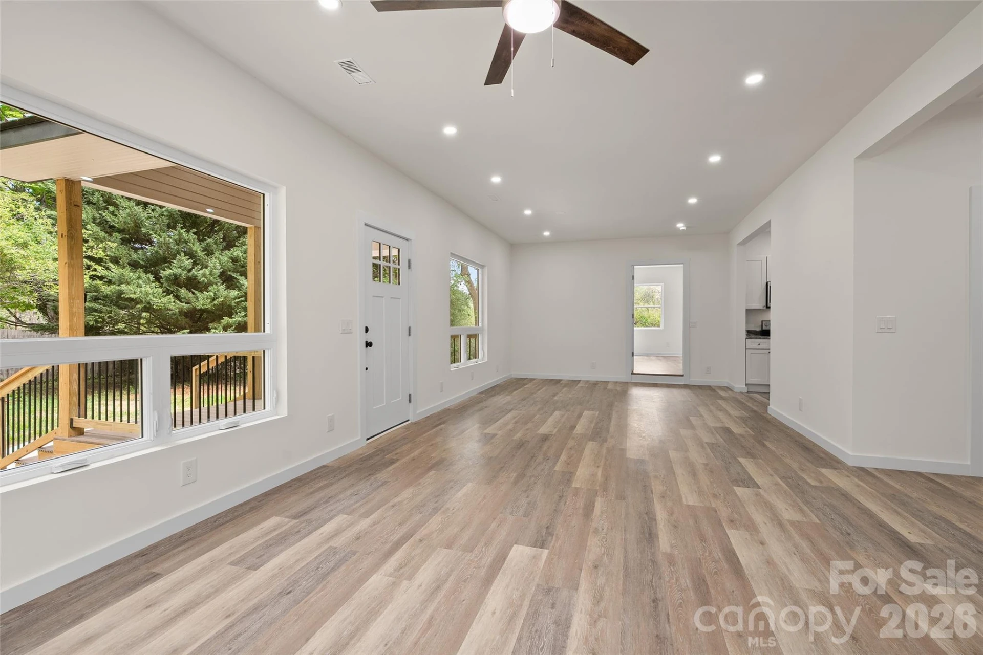 22 Ilyas Way - Photo 9