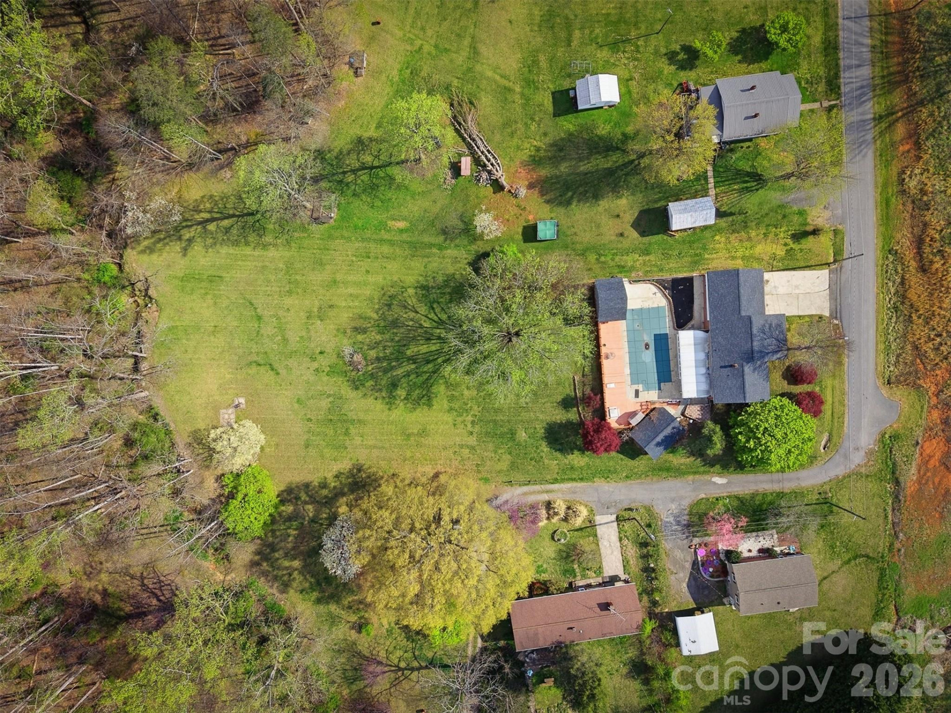 2174 Chester Avenue - Photo 17