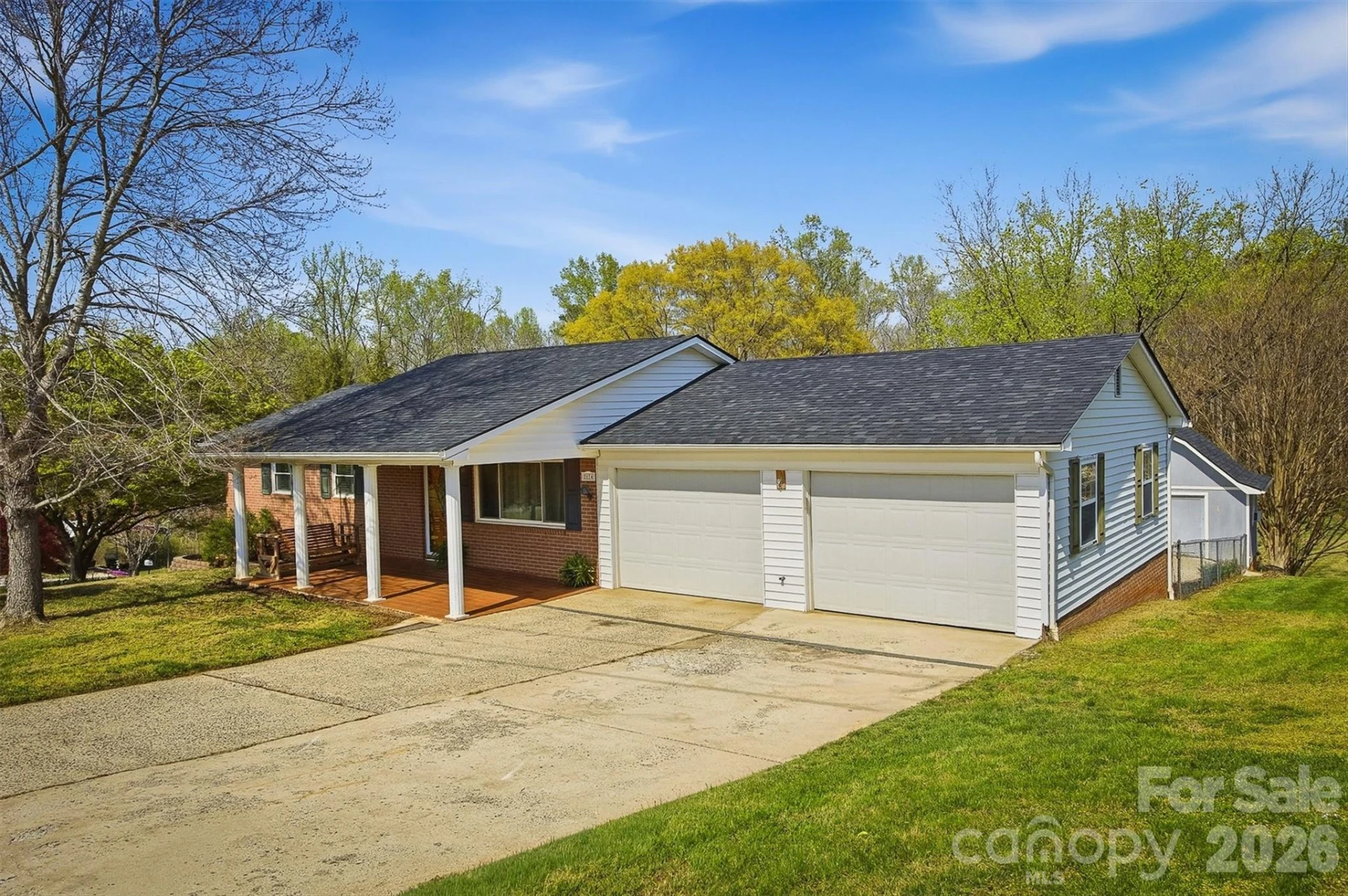 2174 Chester Avenue - Photo 18