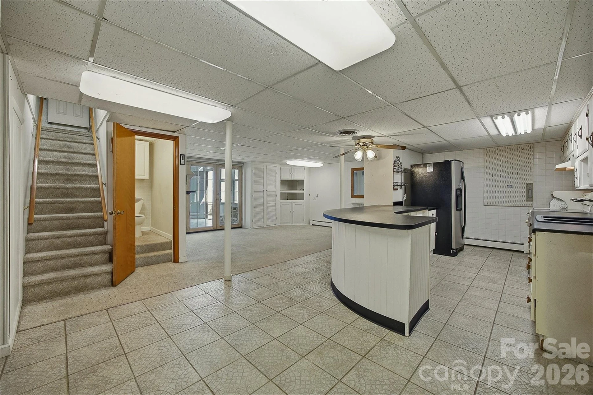 2174 Chester Avenue - Photo 29