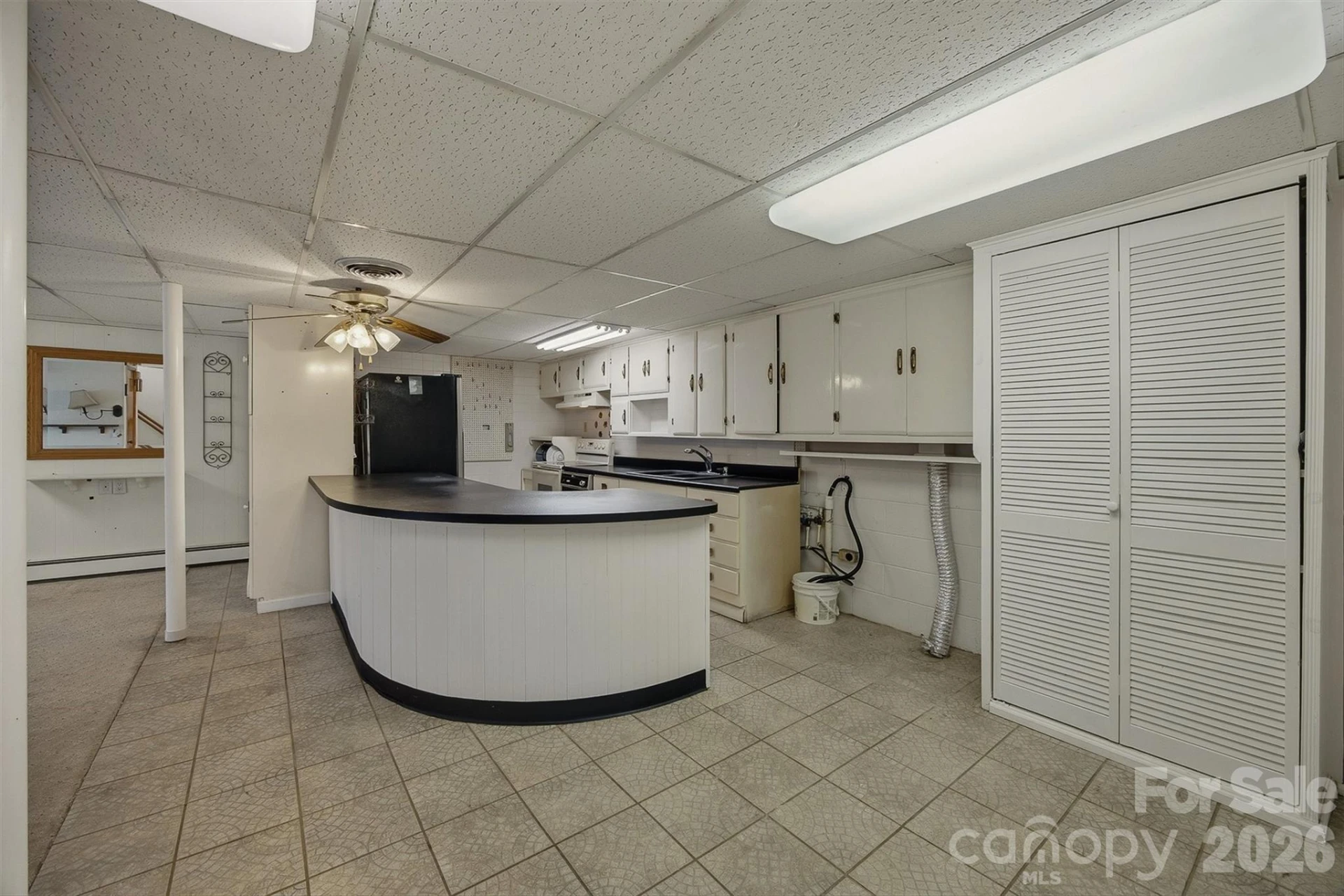 2174 Chester Avenue - Photo 30