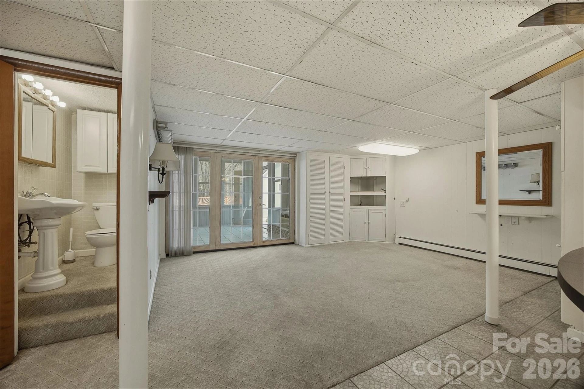 2174 Chester Avenue - Photo 31