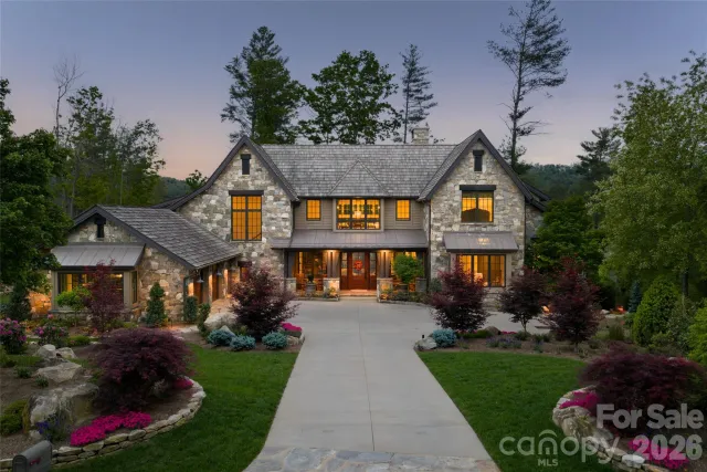 18 Fairsted Drive, Asheville, NC, 28803