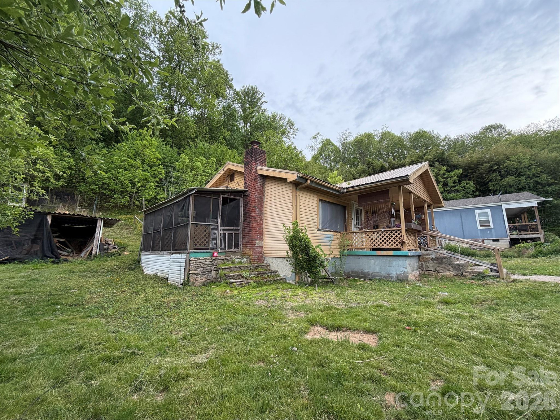 205 Frazier Street - Photo 3
