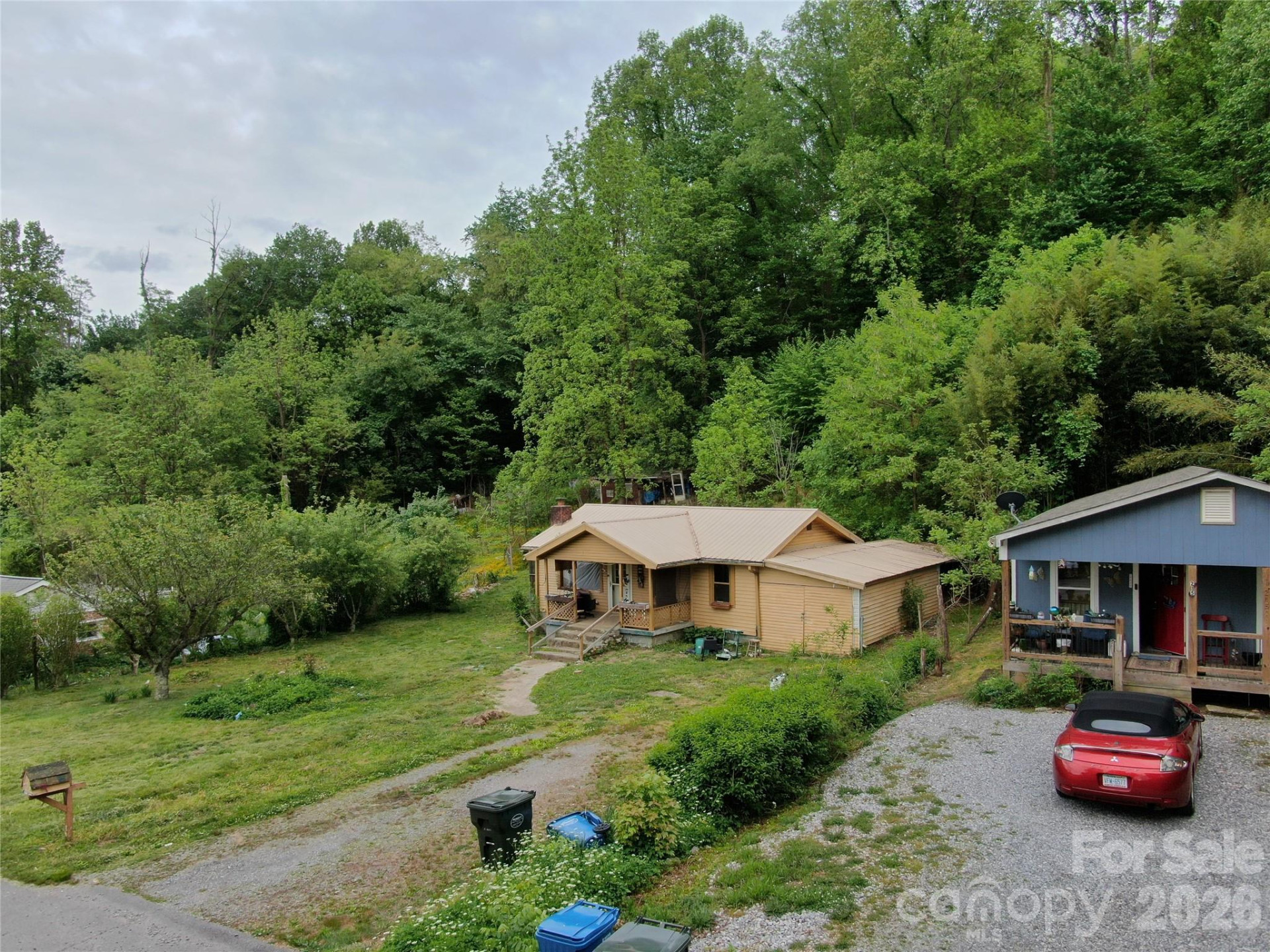 205 Frazier Street - Photo 4