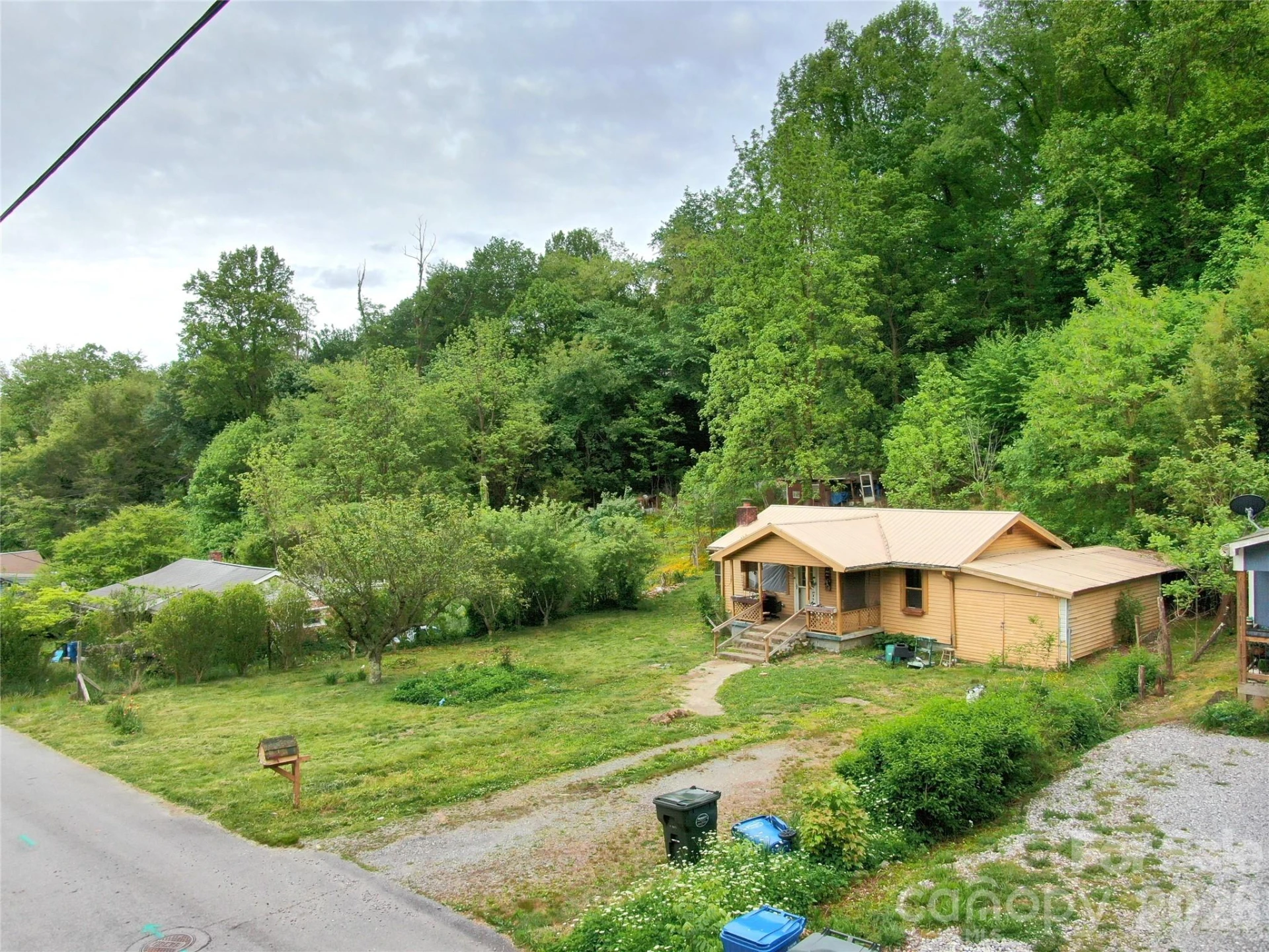 205 Frazier Street - Photo 7