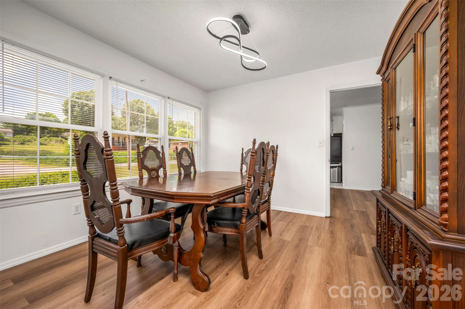 132 Burgin Street - Photo 12