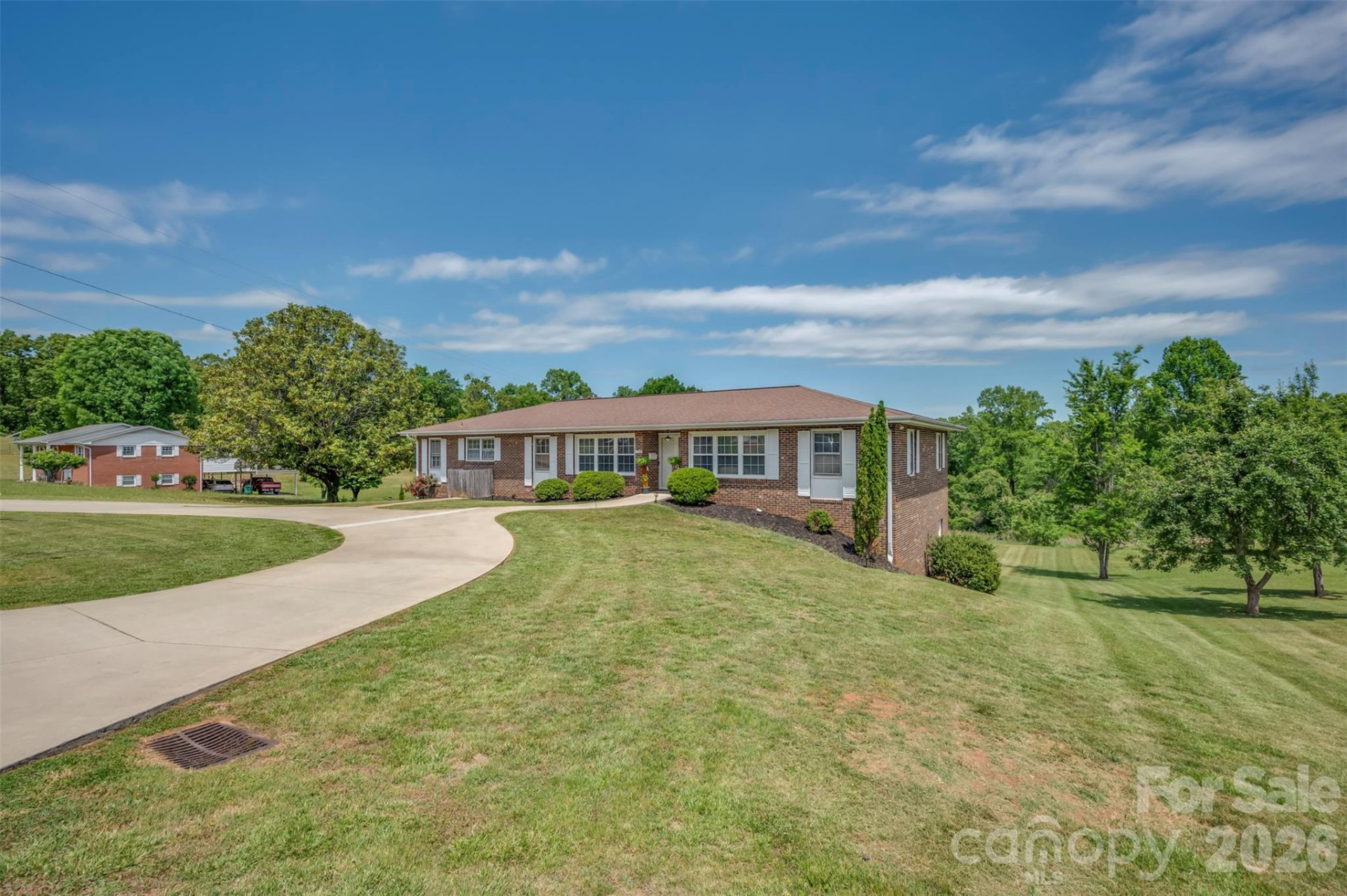 132 Burgin Street - Photo 3