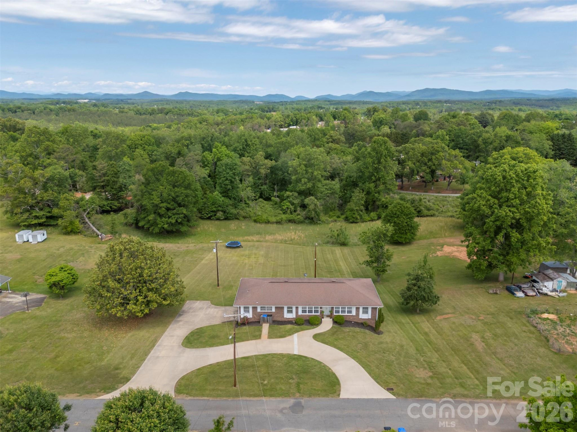 132 Burgin Street - Photo 43