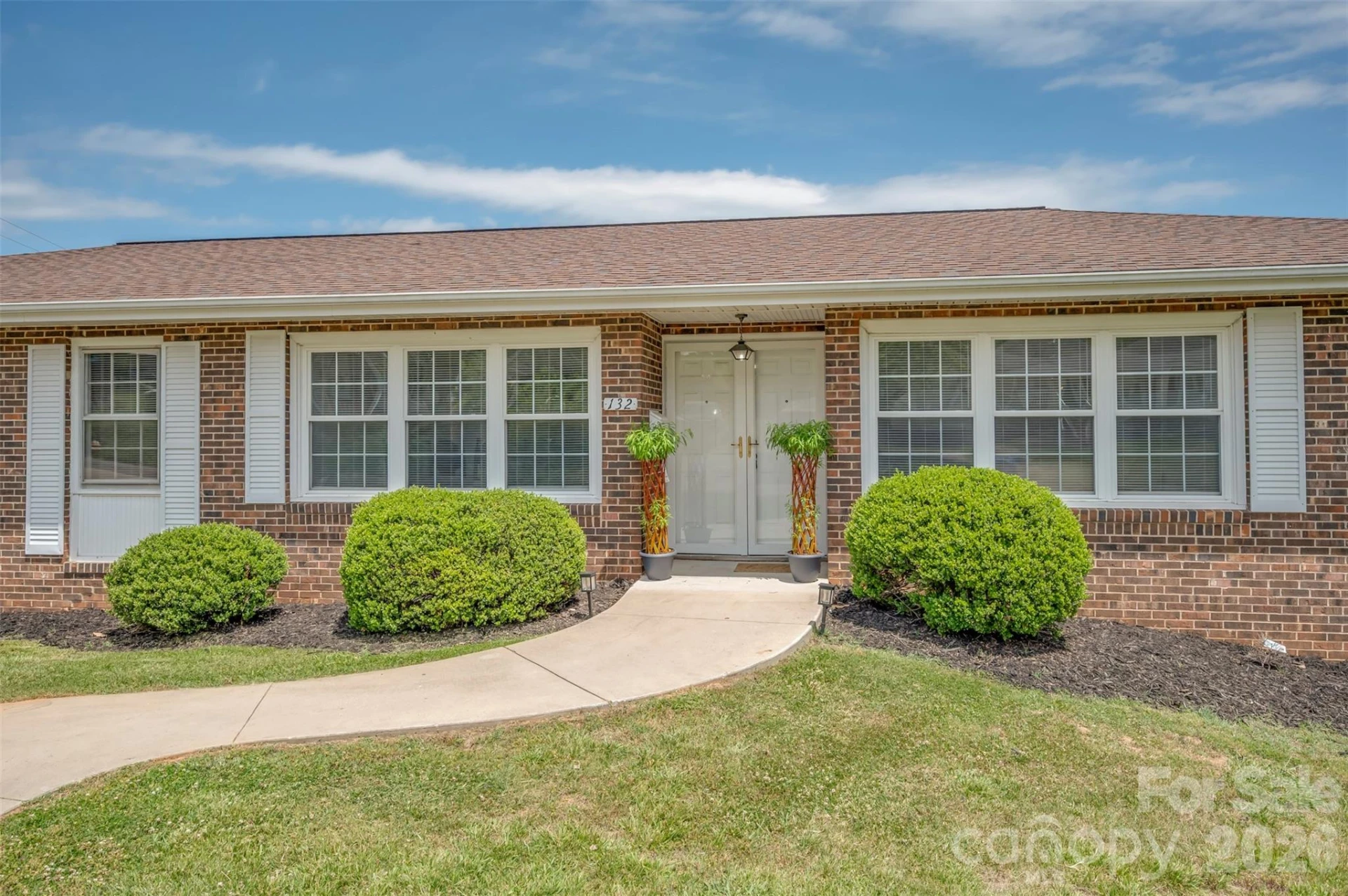 132 Burgin Street - Photo 8