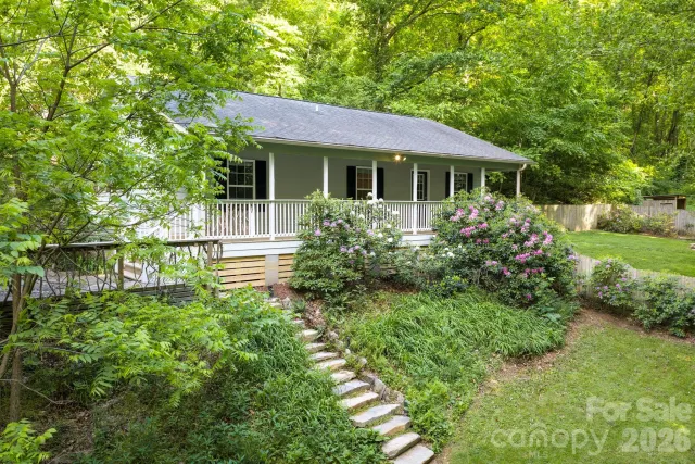 30 Lawterdale Circle