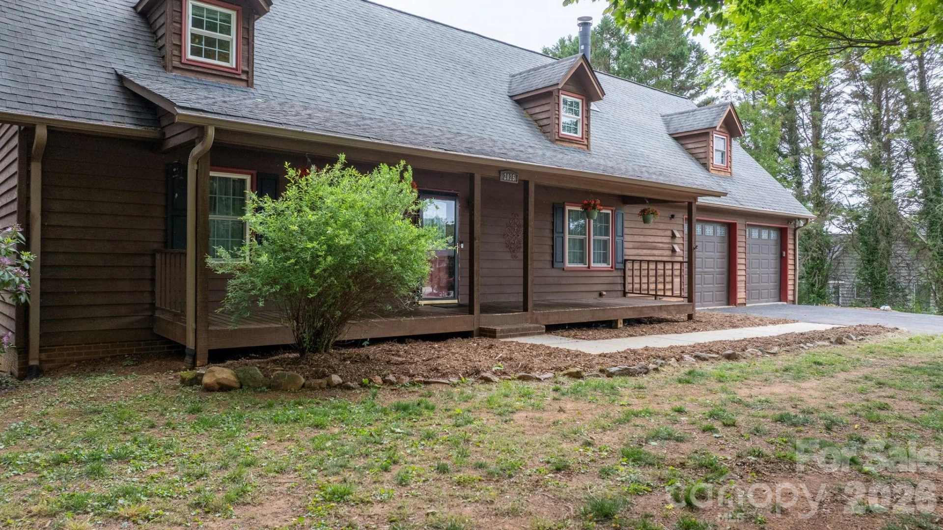 2025 34th Avenue Drive - Photo 2