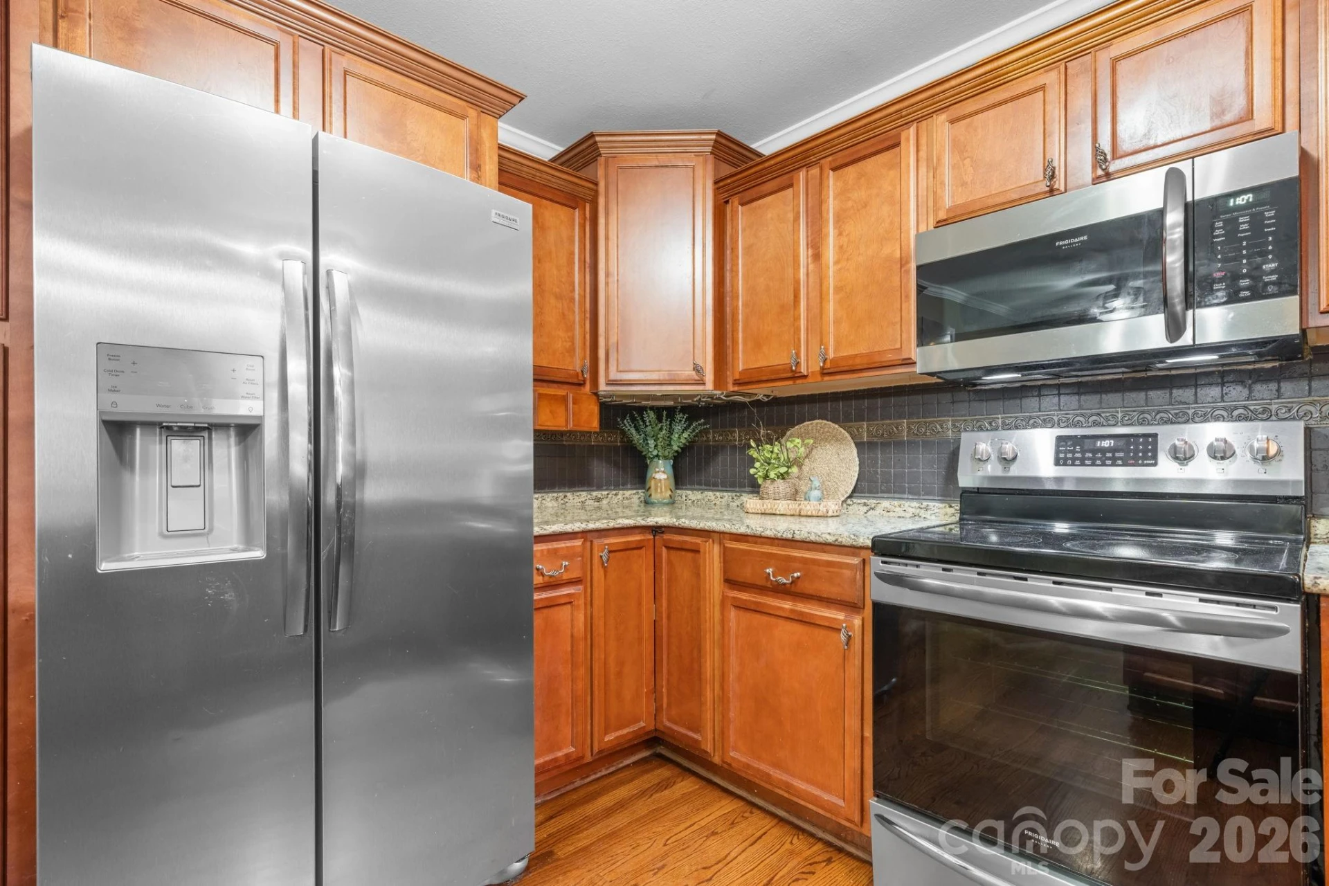 2025 34th Avenue Drive - Photo 14