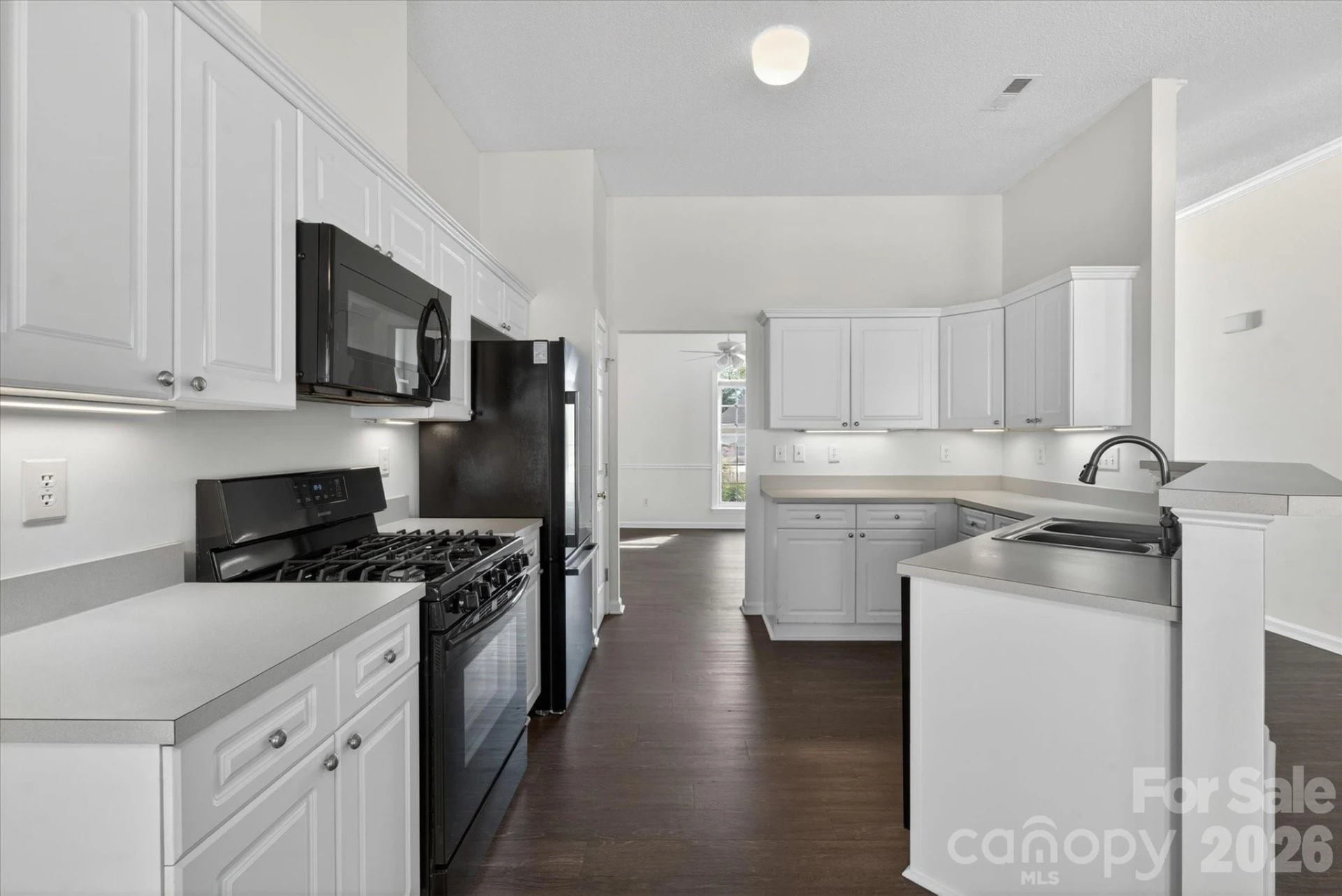 5304 Fennell Street - Photo 13