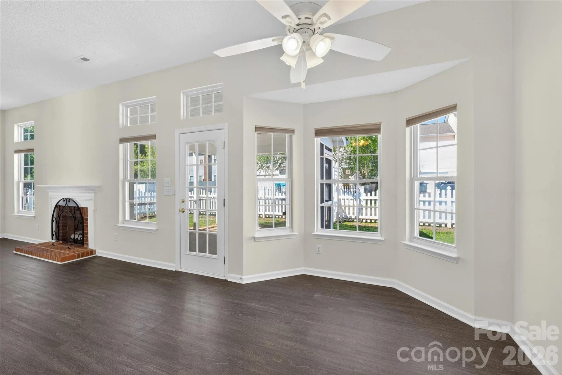 5304 Fennell Street - Photo 14