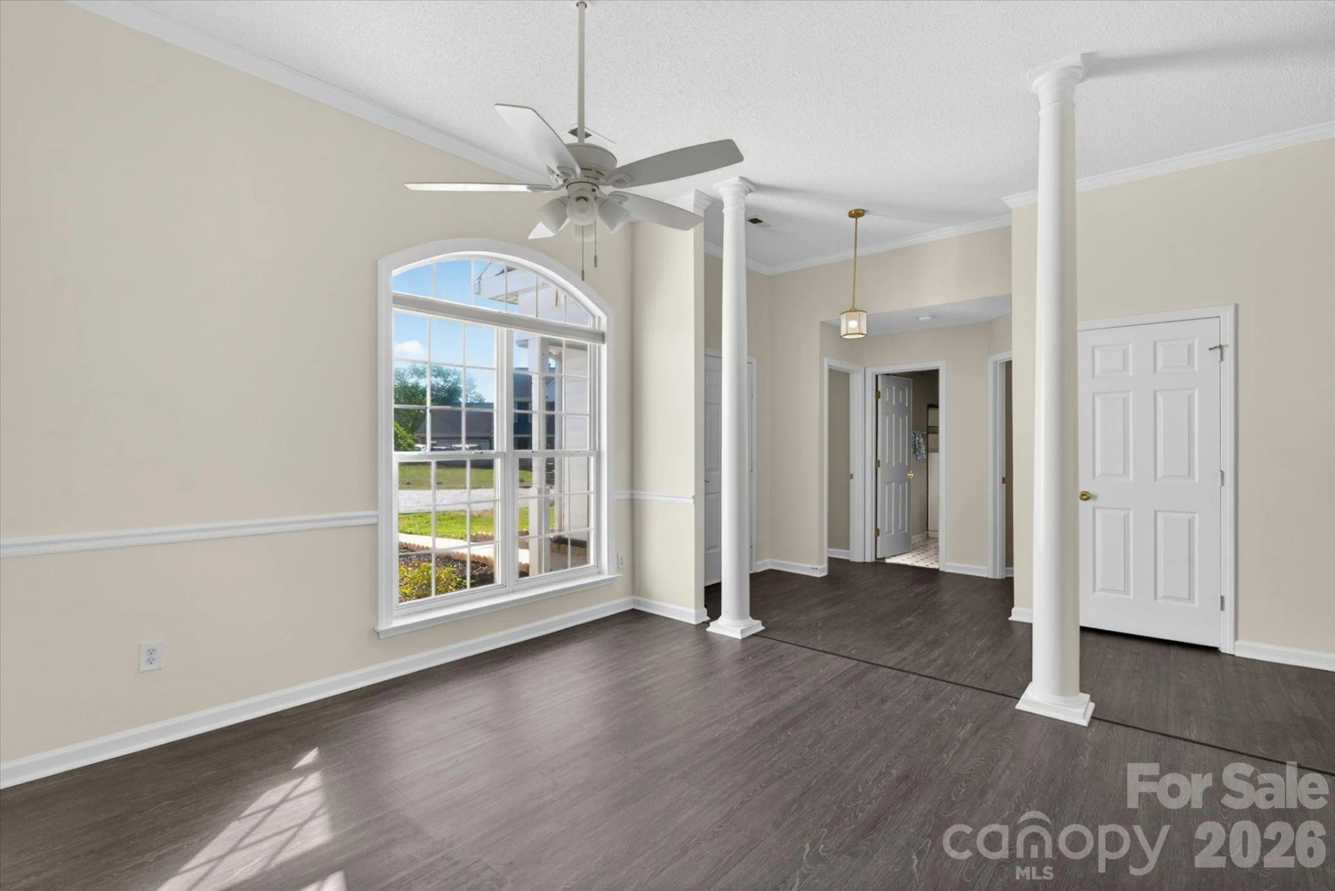 5304 Fennell Street - Photo 4