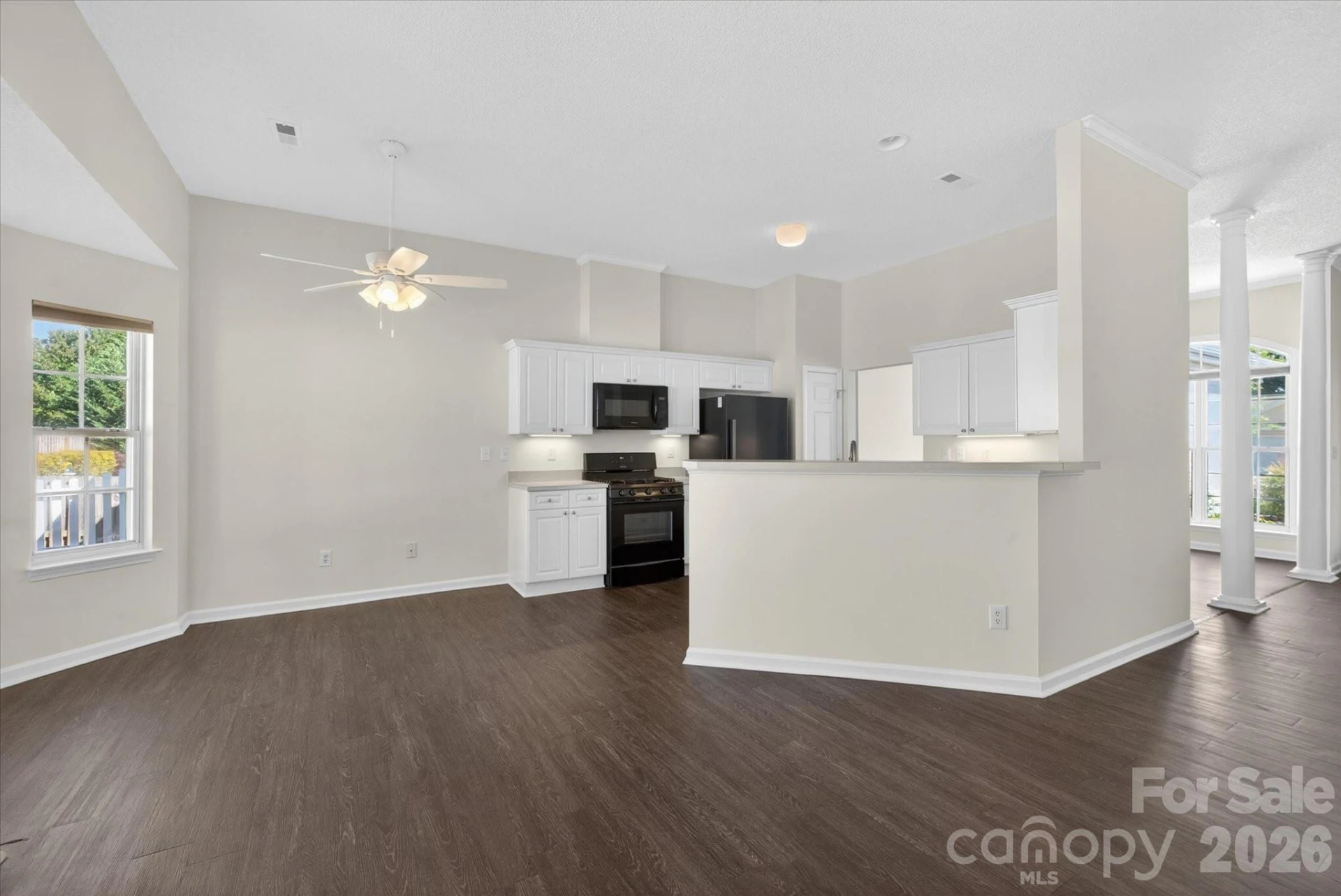 5304 Fennell Street - Photo 9