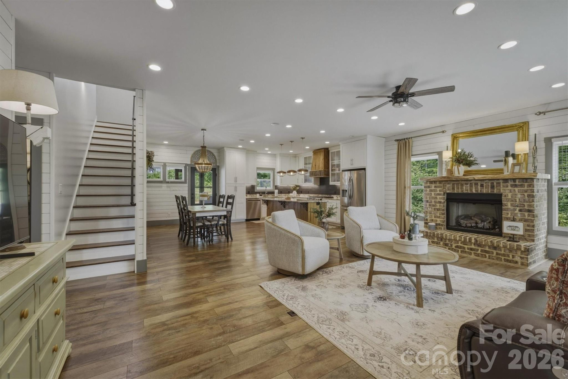 4190 Burkemont Road - Photo 6
